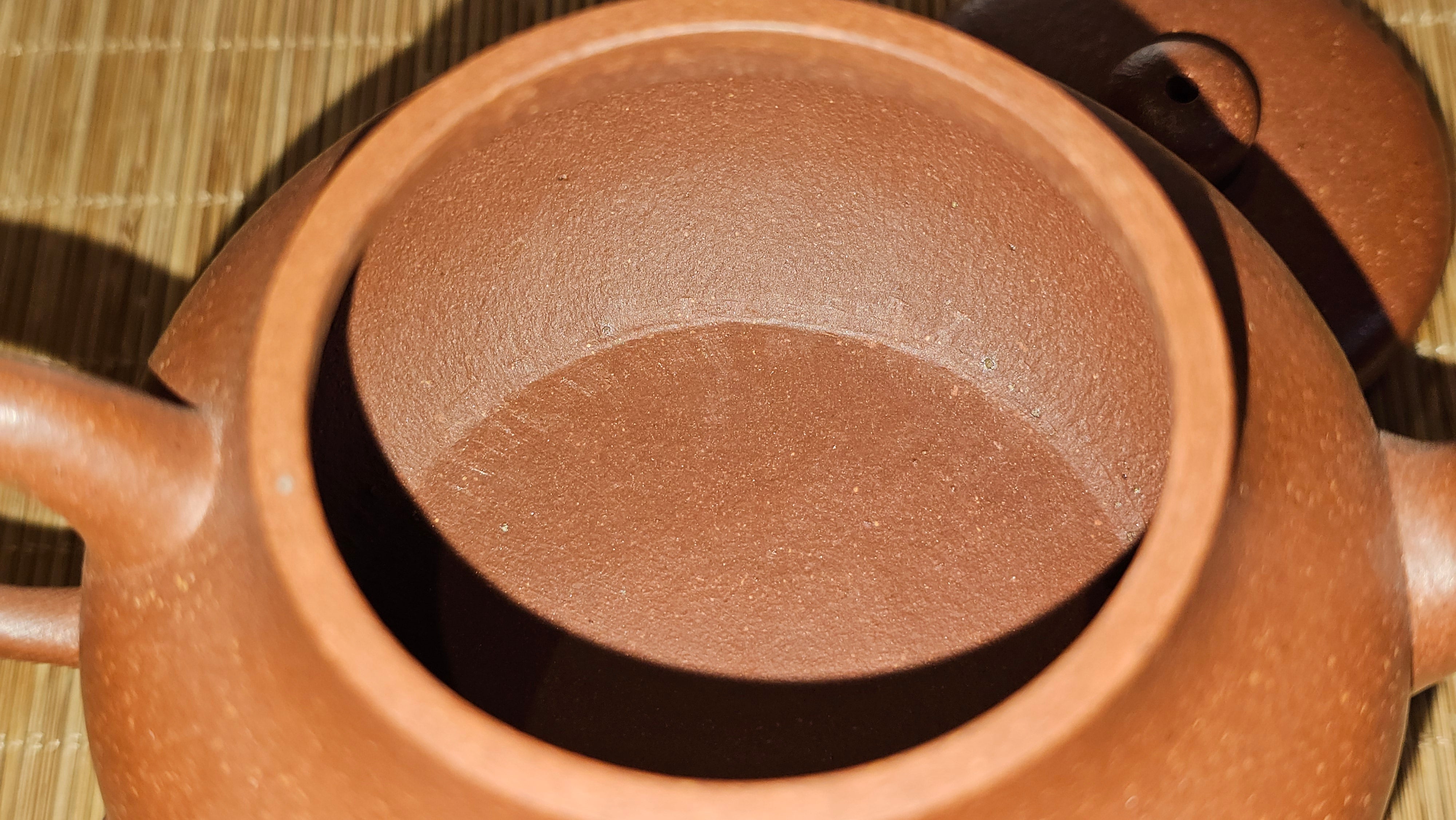 Jun De 君德, 193.7ml, Hong Jiang Po Ni 红降坡泥, by Craftsman Chen Gui Zhi 陈桂枝。(Red JiangPoNi is rarer than Yellow JiangPoNi, XiaoMeiYao ZhuNi & ZhaoZhuang ZhuNi)~Congratulations!to Mr E.W.! 1127hrs 19th Sept 2025, Berkeley, CA.