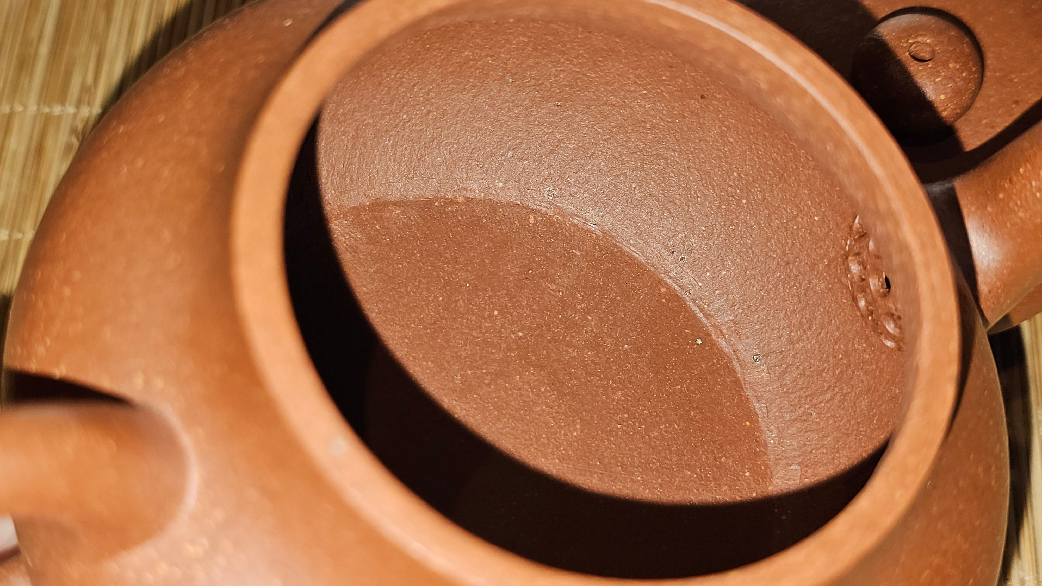 Jun De 君德, 193.7ml, Hong Jiang Po Ni 红降坡泥, by Craftsman Chen Gui Zhi 陈桂枝。(Red JiangPoNi is rarer than Yellow JiangPoNi, XiaoMeiYao ZhuNi & ZhaoZhuang ZhuNi)~Congratulations!to Mr E.W.! 1127hrs 19th Sept 2025, Berkeley, CA.