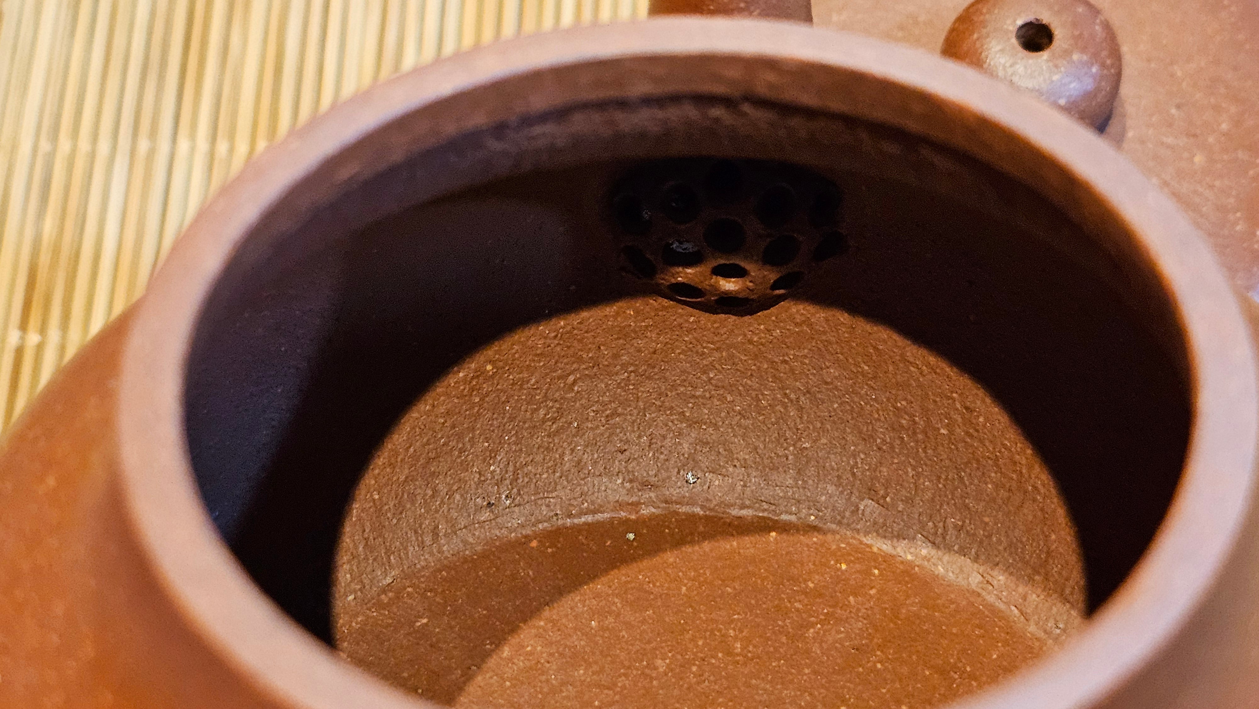 Jun De 君德, 193.7ml, Hong Jiang Po Ni 红降坡泥, by Craftsman Chen Gui Zhi 陈桂枝。(Red JiangPoNi is rarer than Yellow JiangPoNi, XiaoMeiYao ZhuNi & ZhaoZhuang ZhuNi)~Congratulations!to Mr E.W.! 1127hrs 19th Sept 2025, Berkeley, CA.