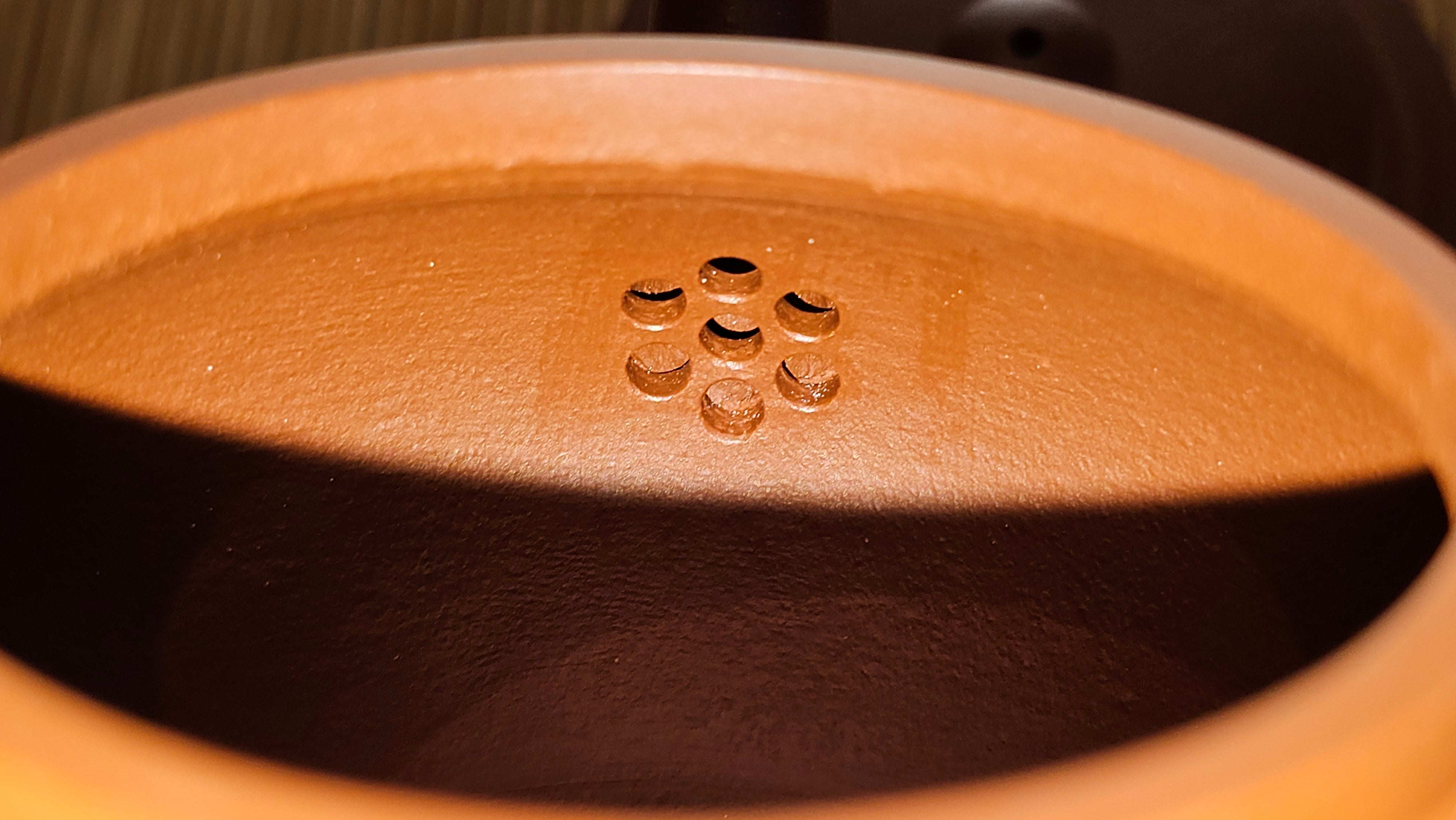 Qing Shi Gong Deng《清式宫灯》, 140.8ml, Xiao Hong Ni 小红泥, by our Craftsman Zhang Huan 张欢, Engraving by Craftsman Pe'eng Pe'eng 芃芃 ~ Congratulations to Mr J.G.! 2129hrs 10th August 2025, Sydney, Australia🇦🇺!