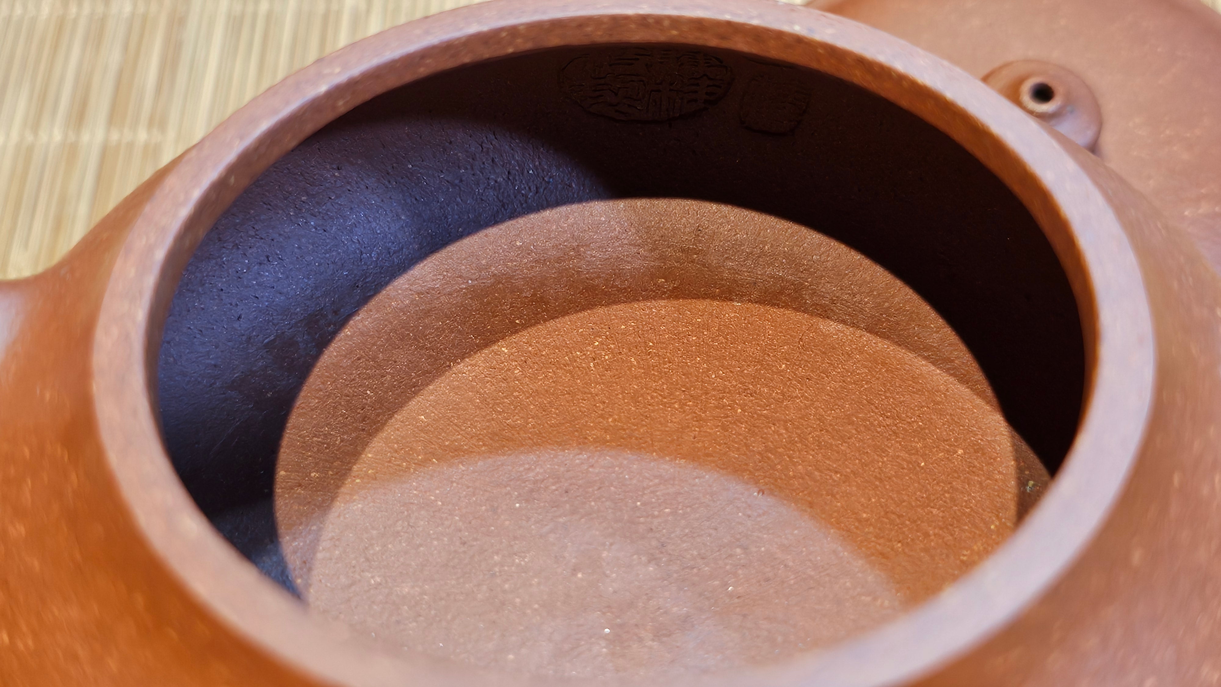 Ming Lu 明炉, 149.6ml, Hong Jiang Po Ni 红降坡泥, by our Collaborative Craftsman Chen Gui Zhi 陈桂枝。(Red JiangPoNi is rarer than Yellow JiangPoNi, XiaoMeiYao ZhuNi & ZhaoZhuang ZhuNi) ~ Congratulations to Prof J.! 2129hrs 5th August 2025, Bowie, MD.