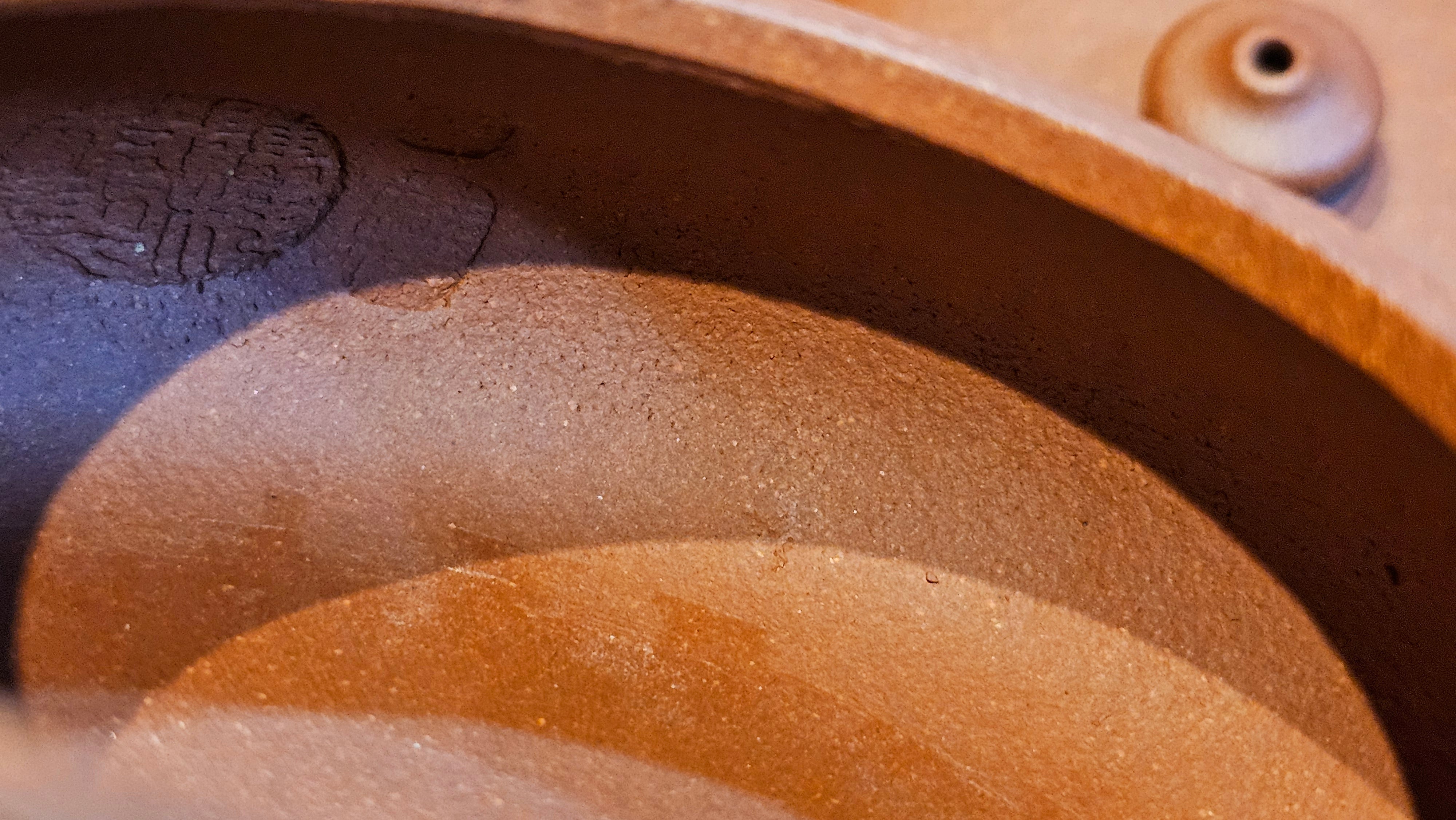 Ming Lu 明炉, 149.6ml, Hong Jiang Po Ni 红降坡泥, by our Collaborative Craftsman Chen Gui Zhi 陈桂枝。(Red JiangPoNi is rarer than Yellow JiangPoNi, XiaoMeiYao ZhuNi & ZhaoZhuang ZhuNi) ~ Congratulations to Prof J.! 2129hrs 5th August 2025, Bowie, MD.