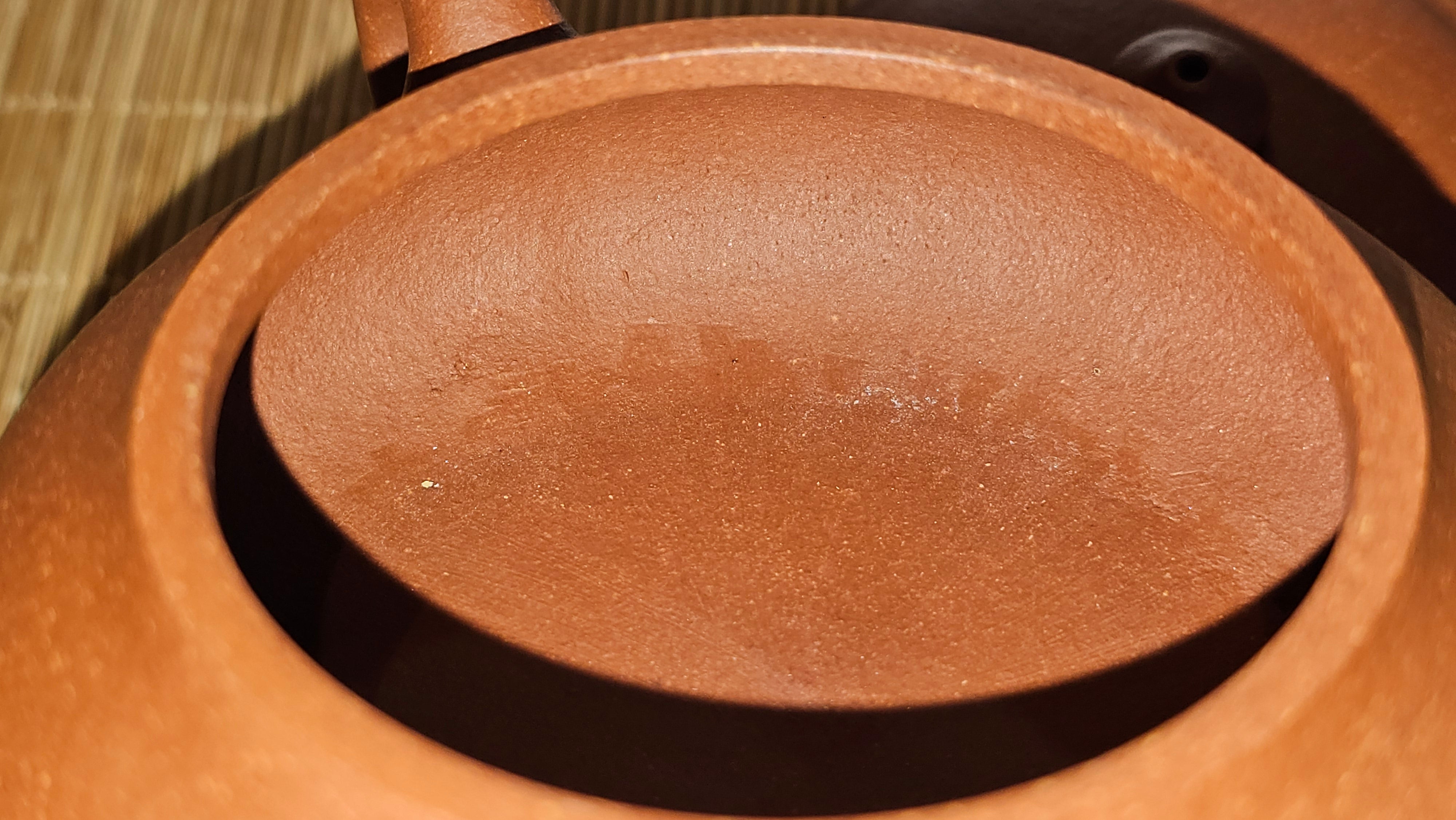 Ming Lu 明炉, 149.6ml, Hong Jiang Po Ni 红降坡泥, by our Collaborative Craftsman Chen Gui Zhi 陈桂枝。(Red JiangPoNi is rarer than Yellow JiangPoNi, XiaoMeiYao ZhuNi & ZhaoZhuang ZhuNi) ~ Congratulations to Prof J.! 2129hrs 5th August 2025, Bowie, MD.