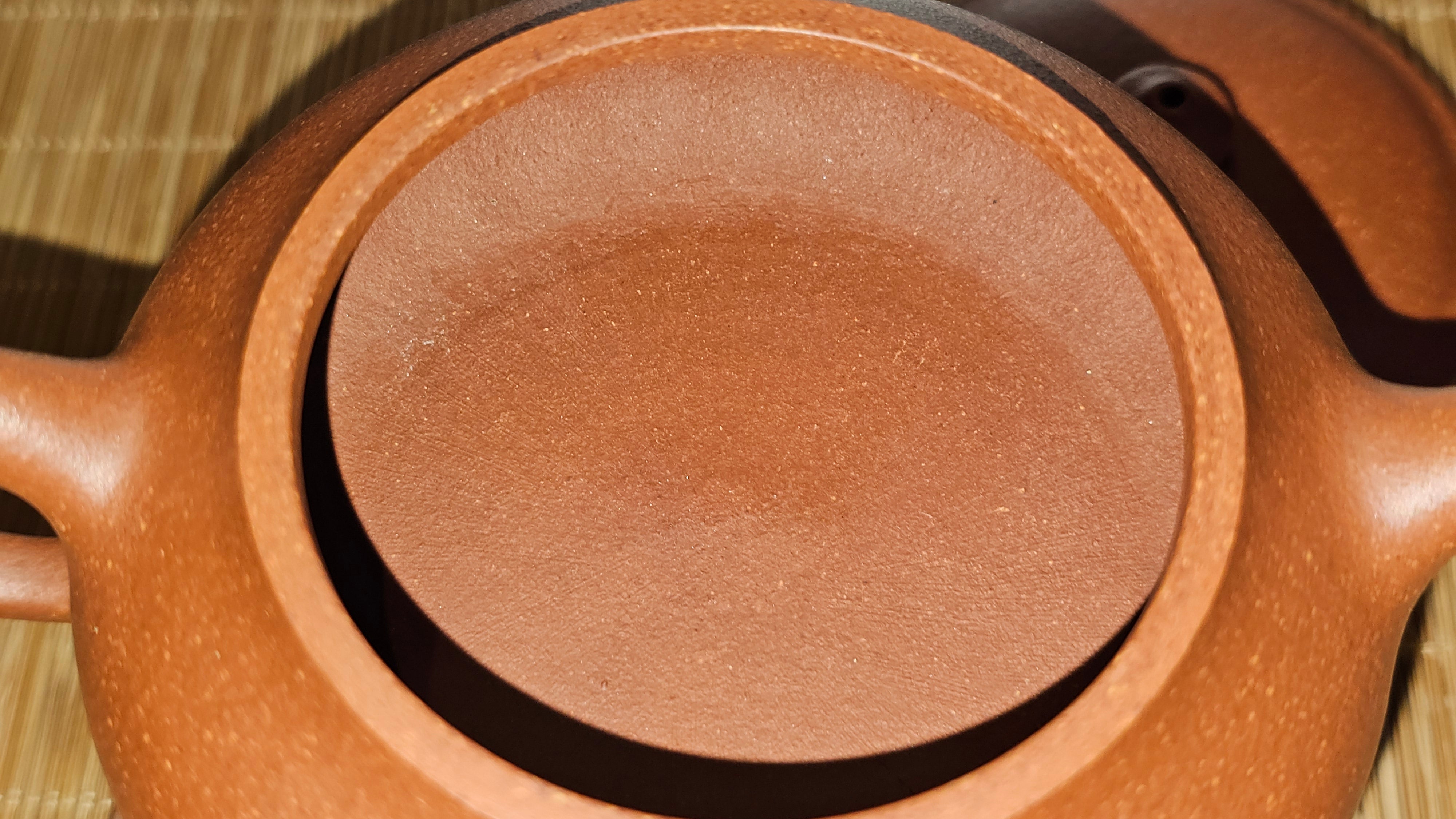 Ming Lu 明炉, 149.6ml, Hong Jiang Po Ni 红降坡泥, by our Collaborative Craftsman Chen Gui Zhi 陈桂枝。(Red JiangPoNi is rarer than Yellow JiangPoNi, XiaoMeiYao ZhuNi & ZhaoZhuang ZhuNi) ~ Congratulations to Prof J.! 2129hrs 5th August 2025, Bowie, MD.