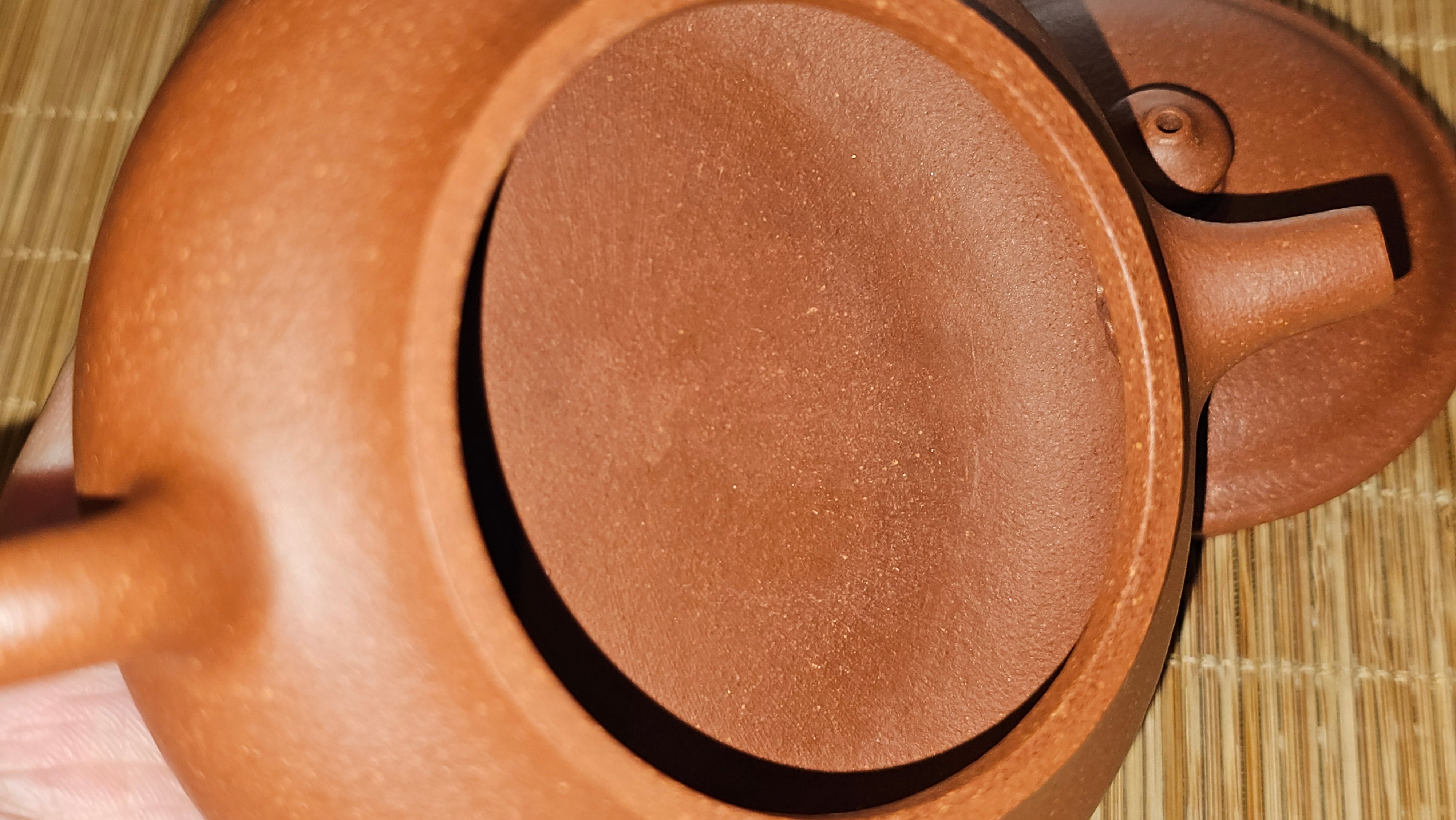 Ming Lu 明炉, 149.6ml, Hong Jiang Po Ni 红降坡泥, by our Collaborative Craftsman Chen Gui Zhi 陈桂枝。(Red JiangPoNi is rarer than Yellow JiangPoNi, XiaoMeiYao ZhuNi & ZhaoZhuang ZhuNi) ~ Congratulations to Prof J.! 2129hrs 5th August 2025, Bowie, MD.