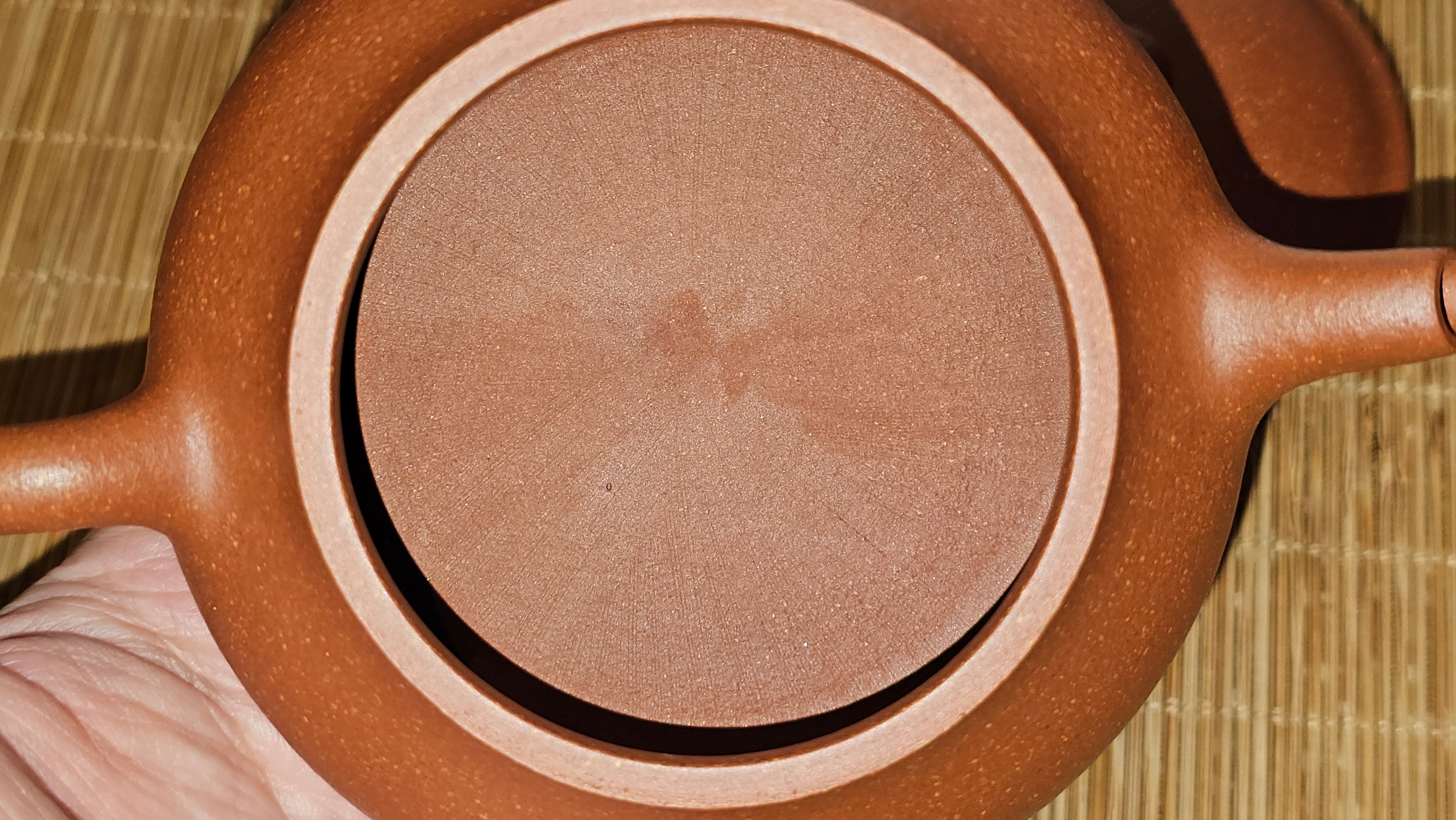 Ming Lu 明炉, 149.6ml, Hong Jiang Po Ni 红降坡泥, by our Collaborative Craftsman Chen Gui Zhi 陈桂枝。(Red JiangPoNi is rarer than Yellow JiangPoNi, XiaoMeiYao ZhuNi & ZhaoZhuang ZhuNi) ~ Congratulations to Prof J.! 2129hrs 5th August 2025, Bowie, MD.