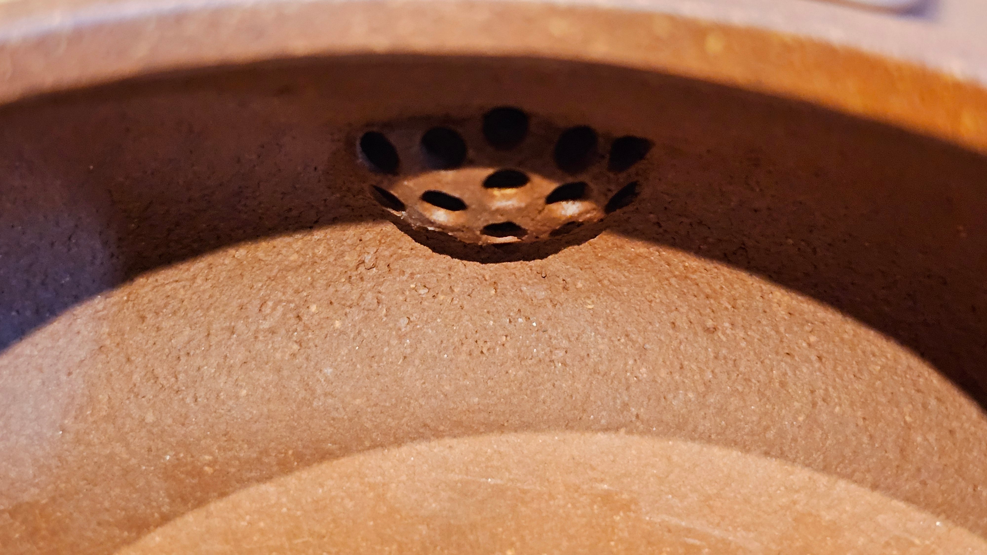 Ming Lu 明炉, 149.6ml, Hong Jiang Po Ni 红降坡泥, by our Collaborative Craftsman Chen Gui Zhi 陈桂枝。(Red JiangPoNi is rarer than Yellow JiangPoNi, XiaoMeiYao ZhuNi & ZhaoZhuang ZhuNi) ~ Congratulations to Prof J.! 2129hrs 5th August 2025, Bowie, MD.