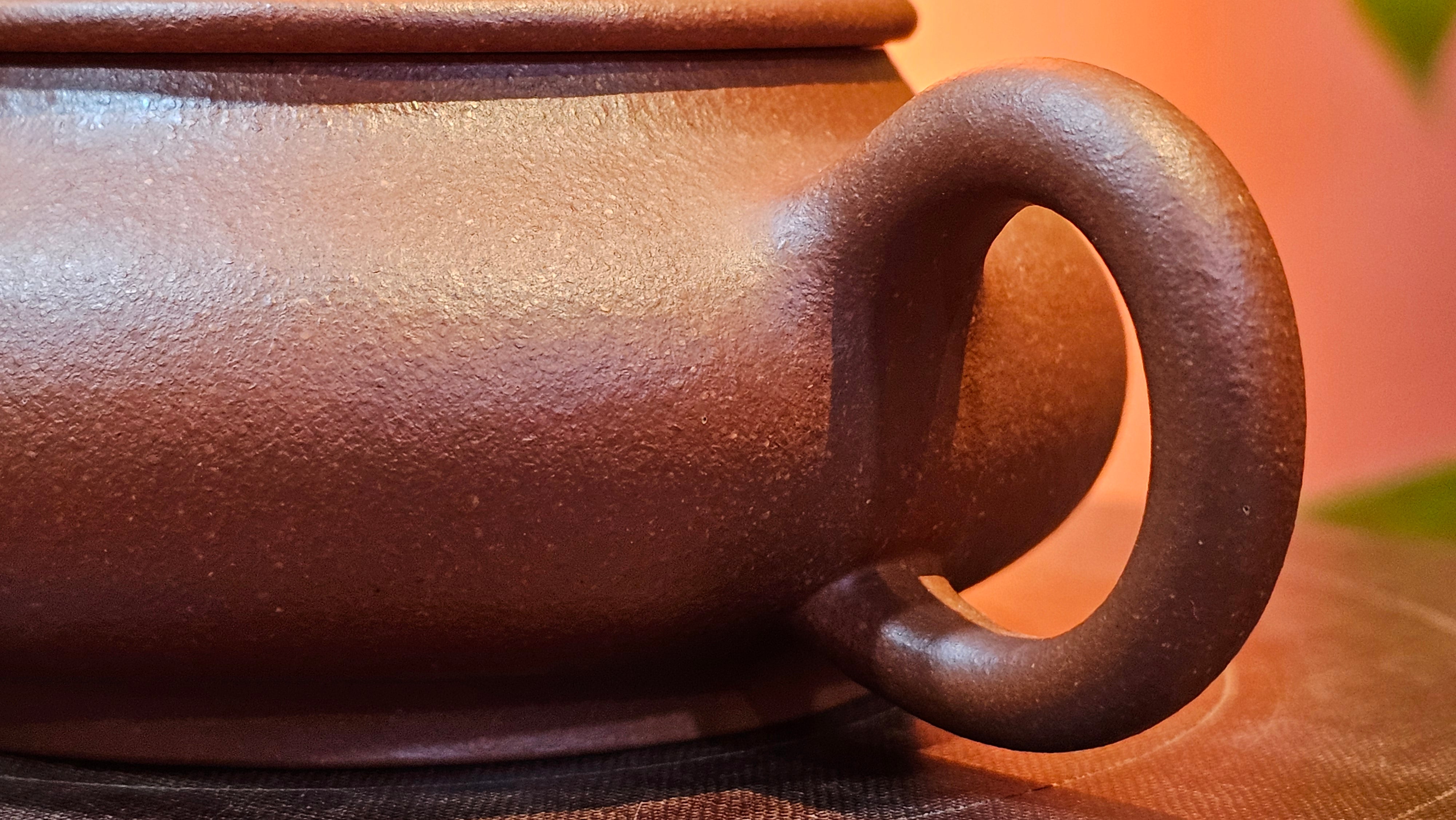 Ming Lu 明炉, 149.6ml, Hong Jiang Po Ni 红降坡泥, by our Collaborative Craftsman Chen Gui Zhi 陈桂枝。(Red JiangPoNi is rarer than Yellow JiangPoNi, XiaoMeiYao ZhuNi & ZhaoZhuang ZhuNi) ~ Congratulations to Prof J.! 2129hrs 5th August 2025, Bowie, MD.