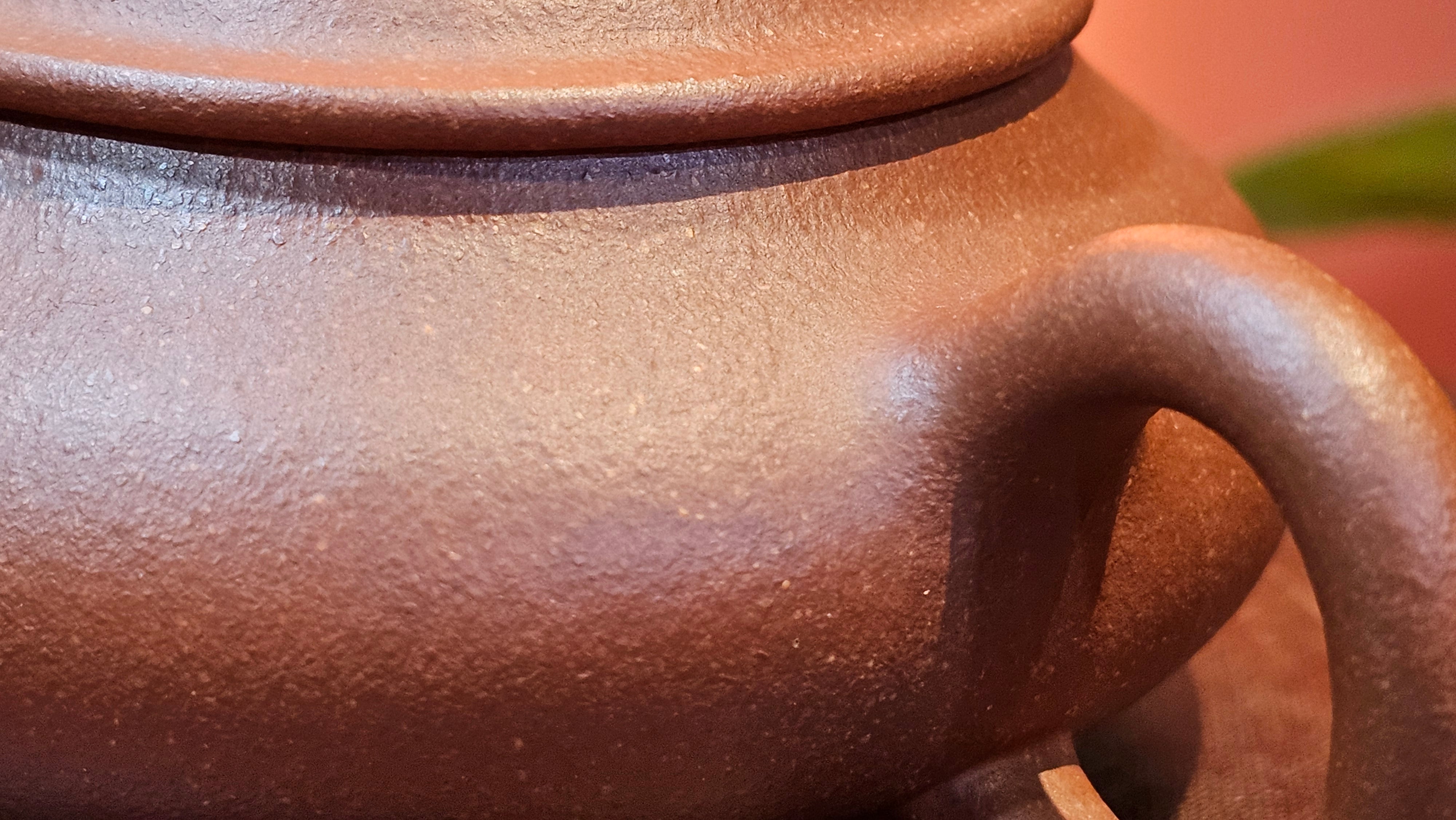 Ming Lu 明炉, 149.6ml, Hong Jiang Po Ni 红降坡泥, by our Collaborative Craftsman Chen Gui Zhi 陈桂枝。(Red JiangPoNi is rarer than Yellow JiangPoNi, XiaoMeiYao ZhuNi & ZhaoZhuang ZhuNi) ~ Congratulations to Prof J.! 2129hrs 5th August 2025, Bowie, MD.