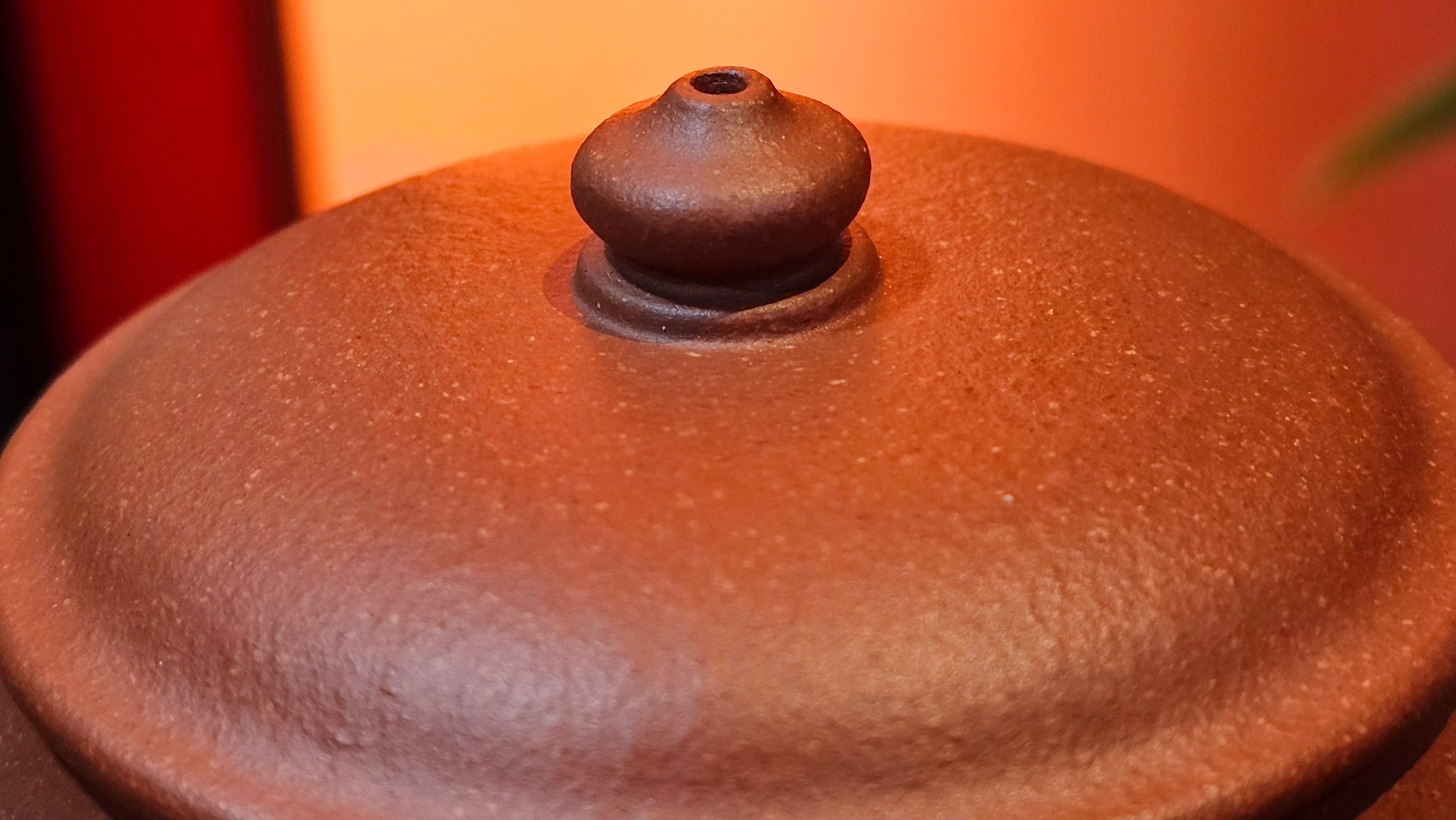 Ming Lu 明炉, 149.6ml, Hong Jiang Po Ni 红降坡泥, by our Collaborative Craftsman Chen Gui Zhi 陈桂枝。(Red JiangPoNi is rarer than Yellow JiangPoNi, XiaoMeiYao ZhuNi & ZhaoZhuang ZhuNi) ~ Congratulations to Prof J.! 2129hrs 5th August 2025, Bowie, MD.