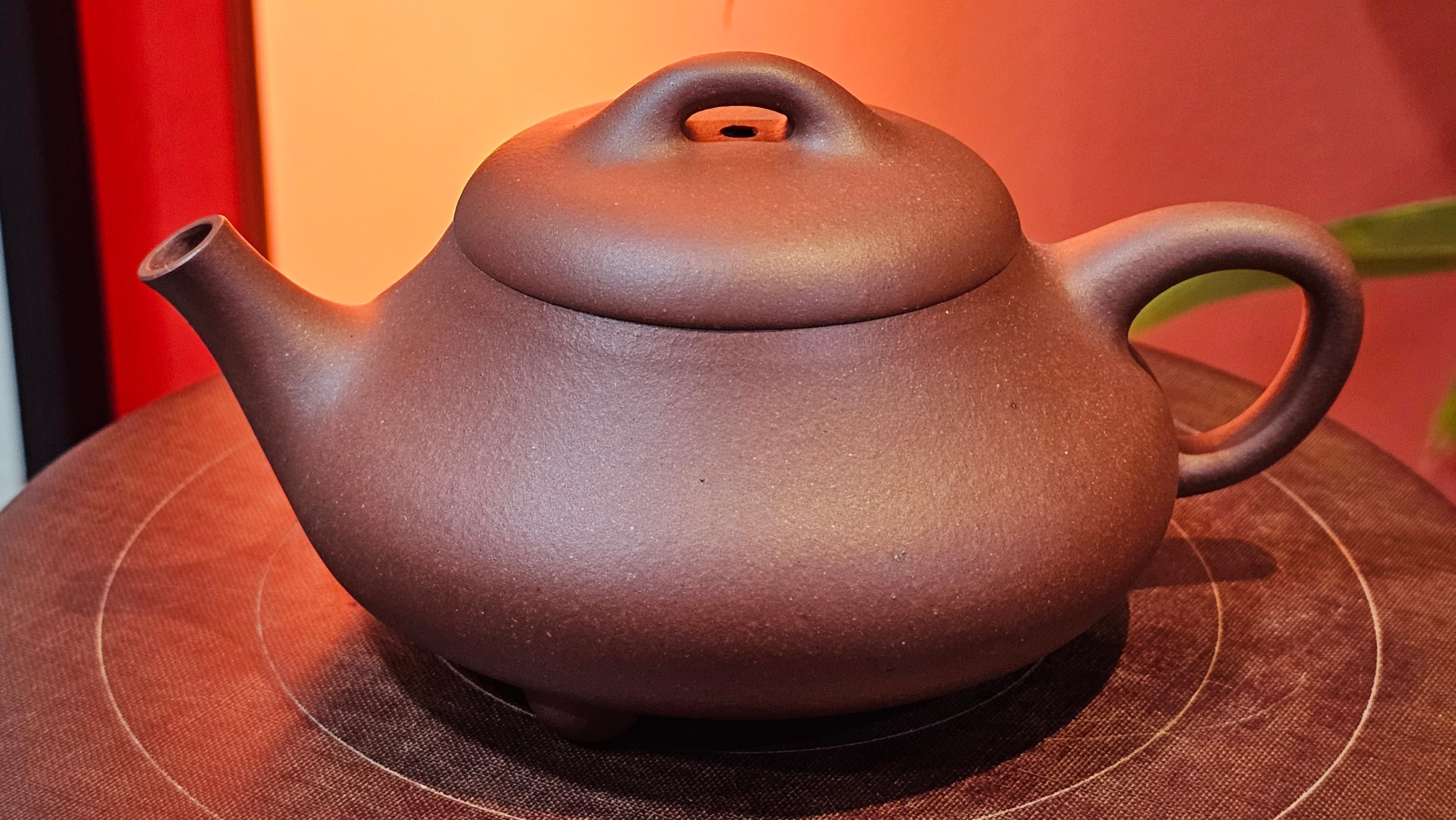 Jian Piao 见瓢, 186.6ml, Di Cao Qing Zi Ni 底槽青紫泥, by our Craftsman Li Qiu Lin 李秋林 ~!Congratulations to Mr A.A., 0617hrs!5th Oct 2025, Port Franks! Canada🇨🇦!