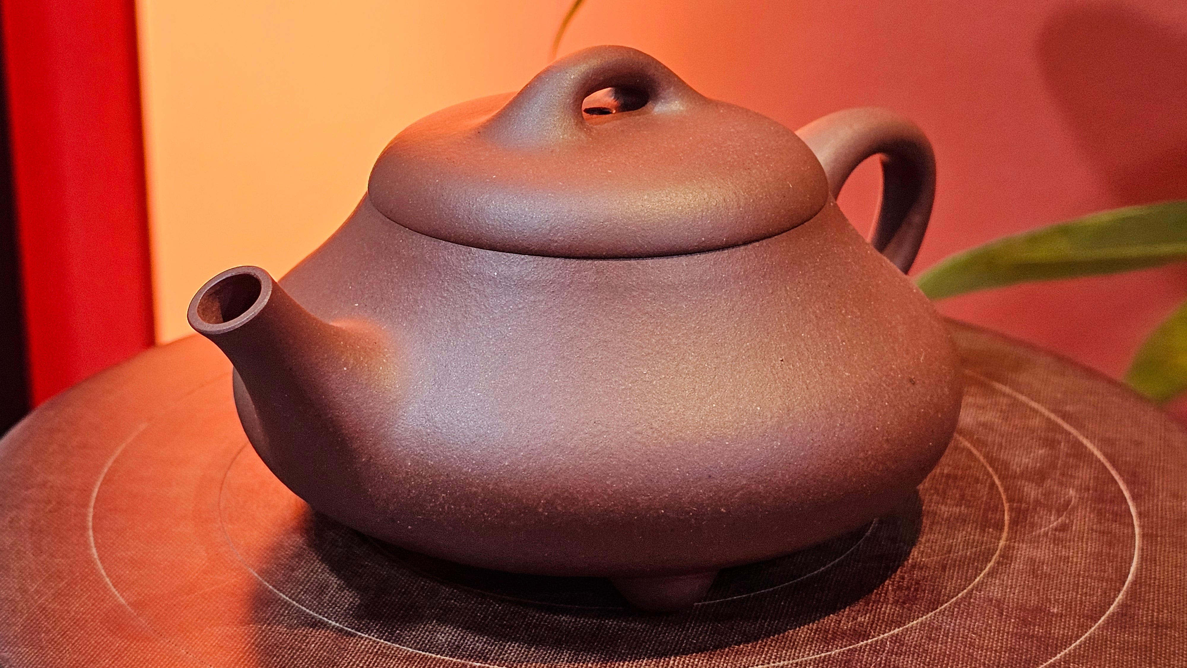 Jian Piao 见瓢, 186.6ml, Di Cao Qing Zi Ni 底槽青紫泥, by our Craftsman Li Qiu Lin 李秋林 ~!Congratulations to Mr A.A., 0617hrs!5th Oct 2025, Port Franks! Canada🇨🇦!