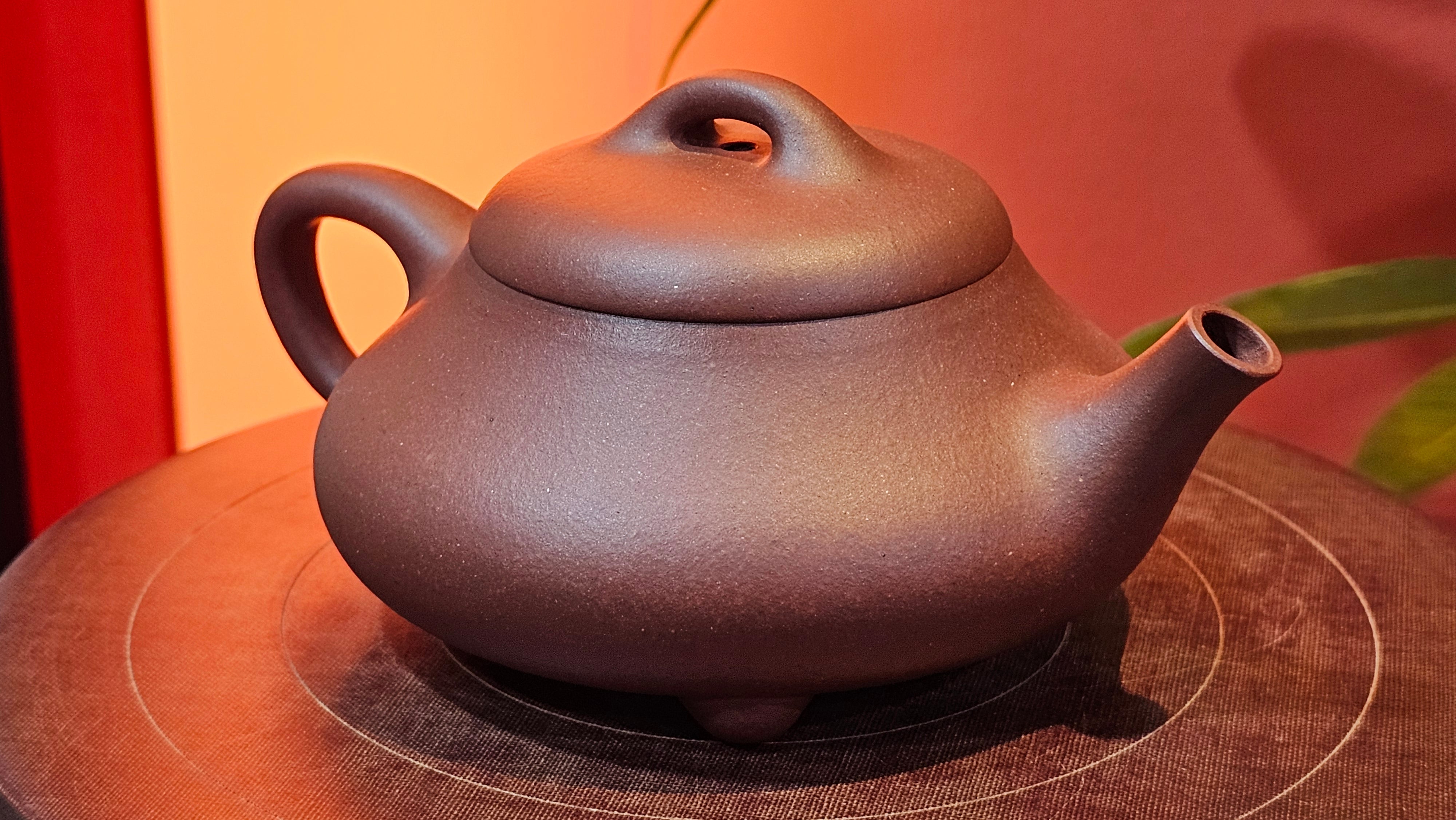 Jian Piao 见瓢, 186.6ml, Di Cao Qing Zi Ni 底槽青紫泥, by our Craftsman Li Qiu Lin 李秋林 ~!Congratulations to Mr A.A., 0617hrs!5th Oct 2025, Port Franks! Canada🇨🇦!