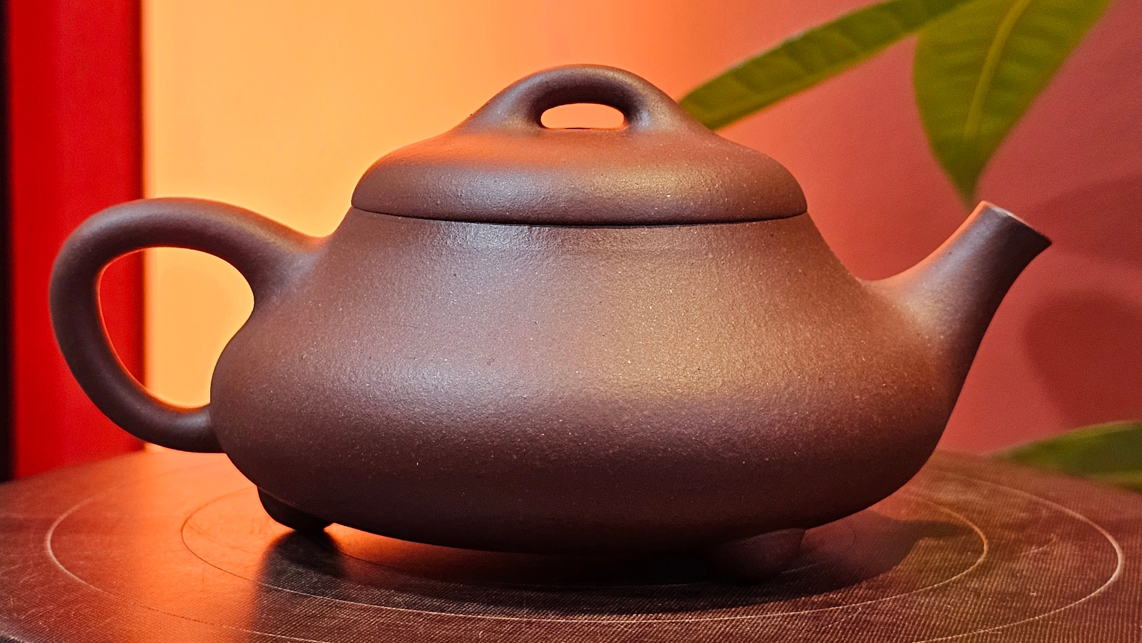 Jian Piao 见瓢, 186.6ml, Di Cao Qing Zi Ni 底槽青紫泥, by our Craftsman Li Qiu Lin 李秋林 ~!Congratulations to Mr A.A., 0617hrs!5th Oct 2025, Port Franks! Canada🇨🇦!