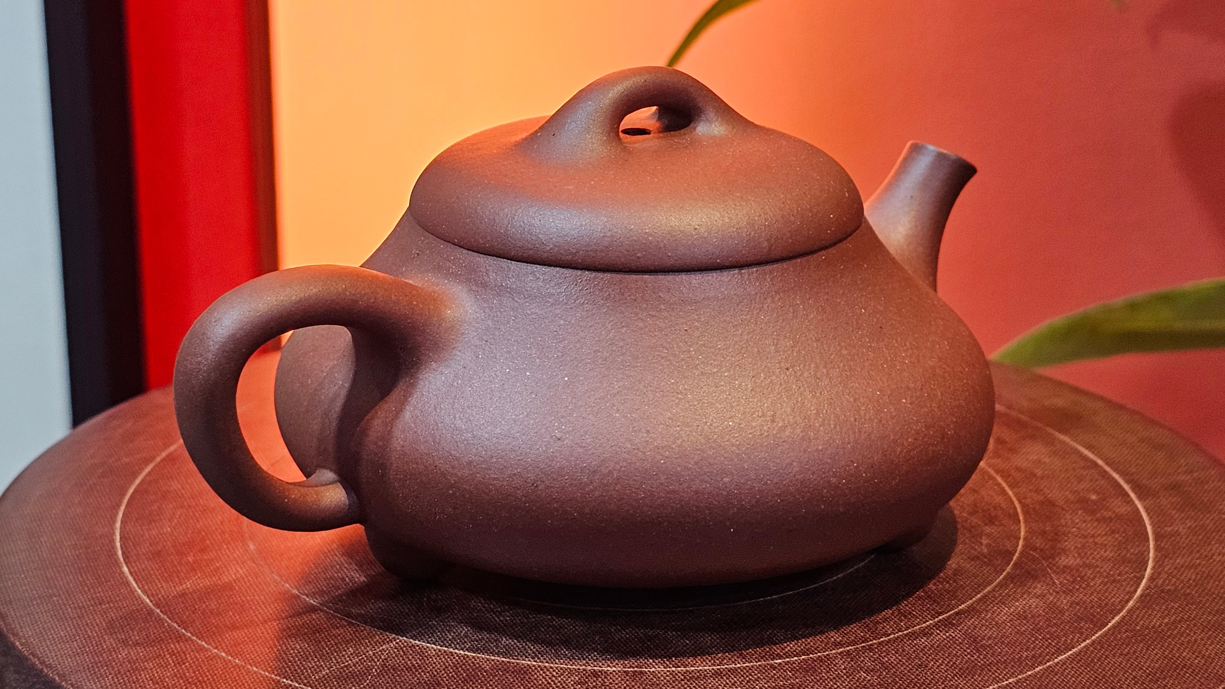 Jian Piao 见瓢, 186.6ml, Di Cao Qing Zi Ni 底槽青紫泥, by our Craftsman Li Qiu Lin 李秋林 ~!Congratulations to Mr A.A., 0617hrs!5th Oct 2025, Port Franks! Canada🇨🇦!