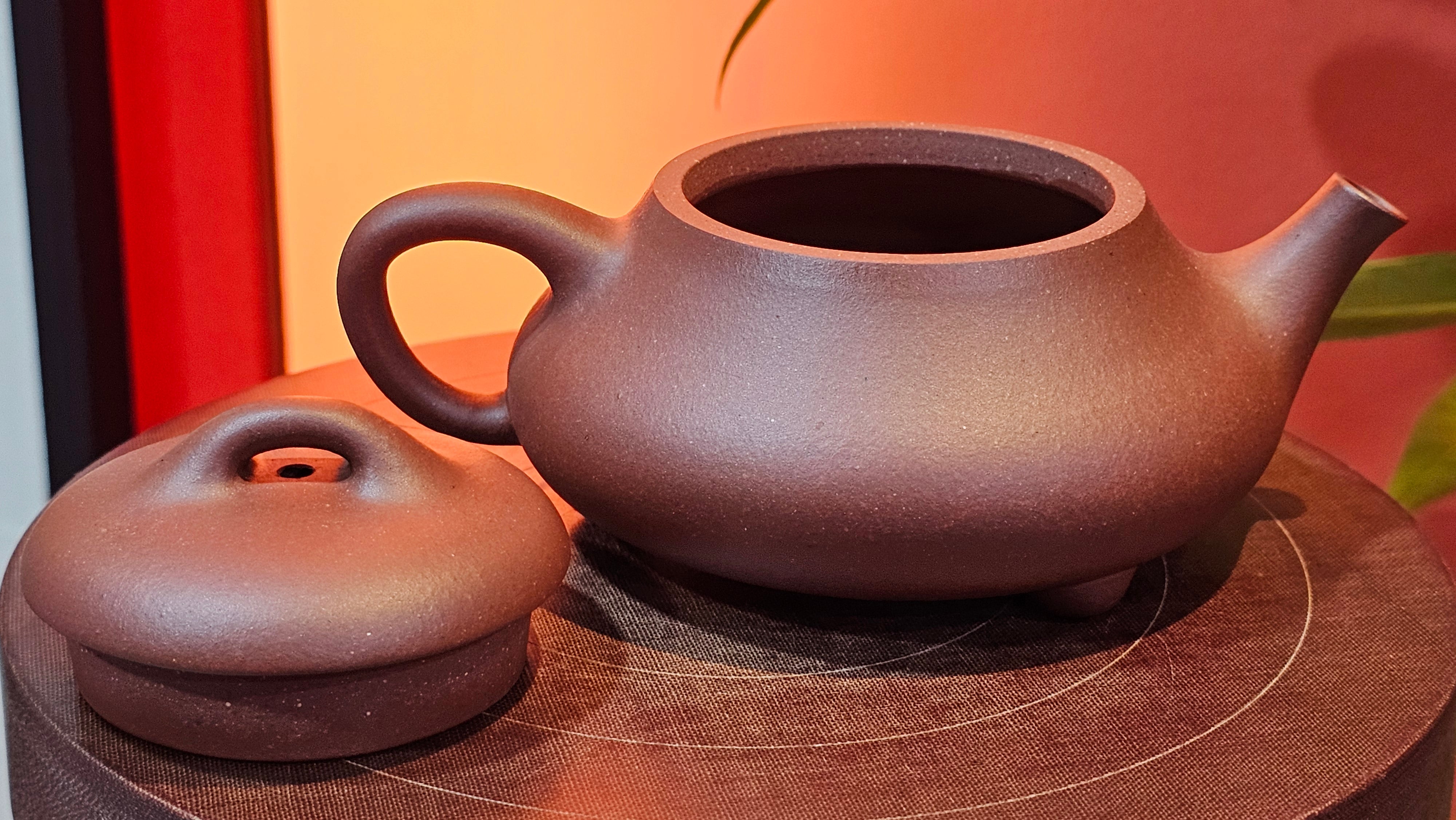 Jian Piao 见瓢, 186.6ml, Di Cao Qing Zi Ni 底槽青紫泥, by our Craftsman Li Qiu Lin 李秋林 ~!Congratulations to Mr A.A., 0617hrs!5th Oct 2025, Port Franks! Canada🇨🇦!