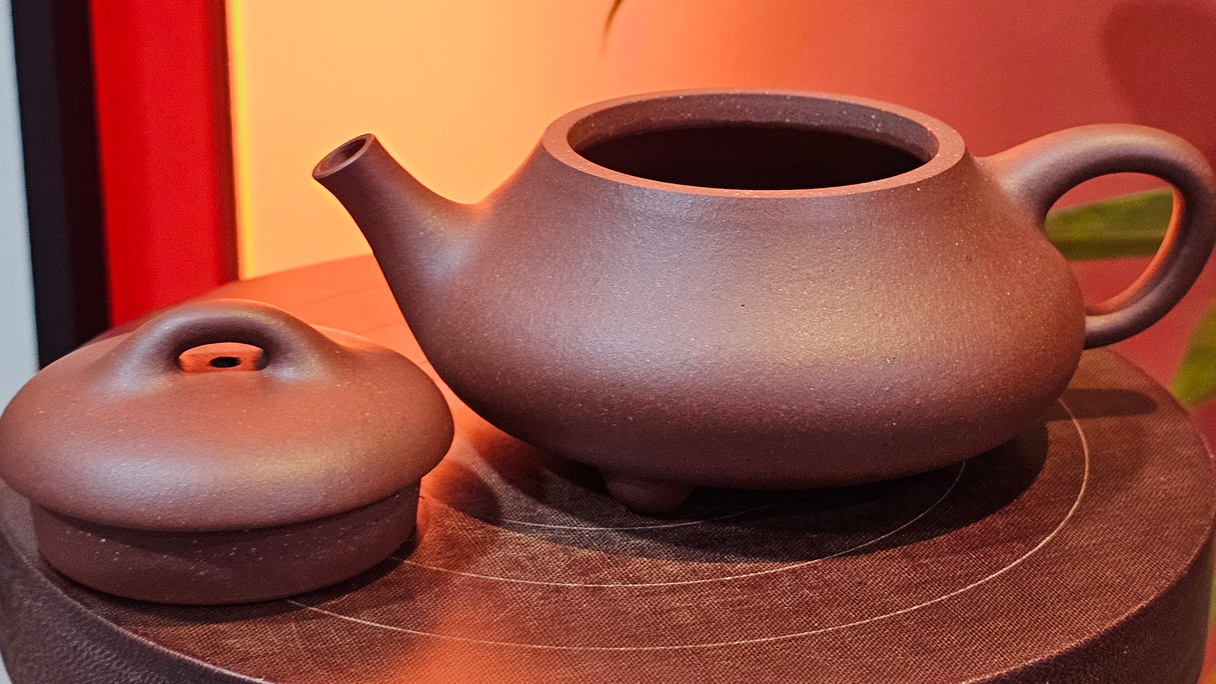 Jian Piao 见瓢, 186.6ml, Di Cao Qing Zi Ni 底槽青紫泥, by our Craftsman Li Qiu Lin 李秋林 ~!Congratulations to Mr A.A., 0617hrs!5th Oct 2025, Port Franks! Canada🇨🇦!