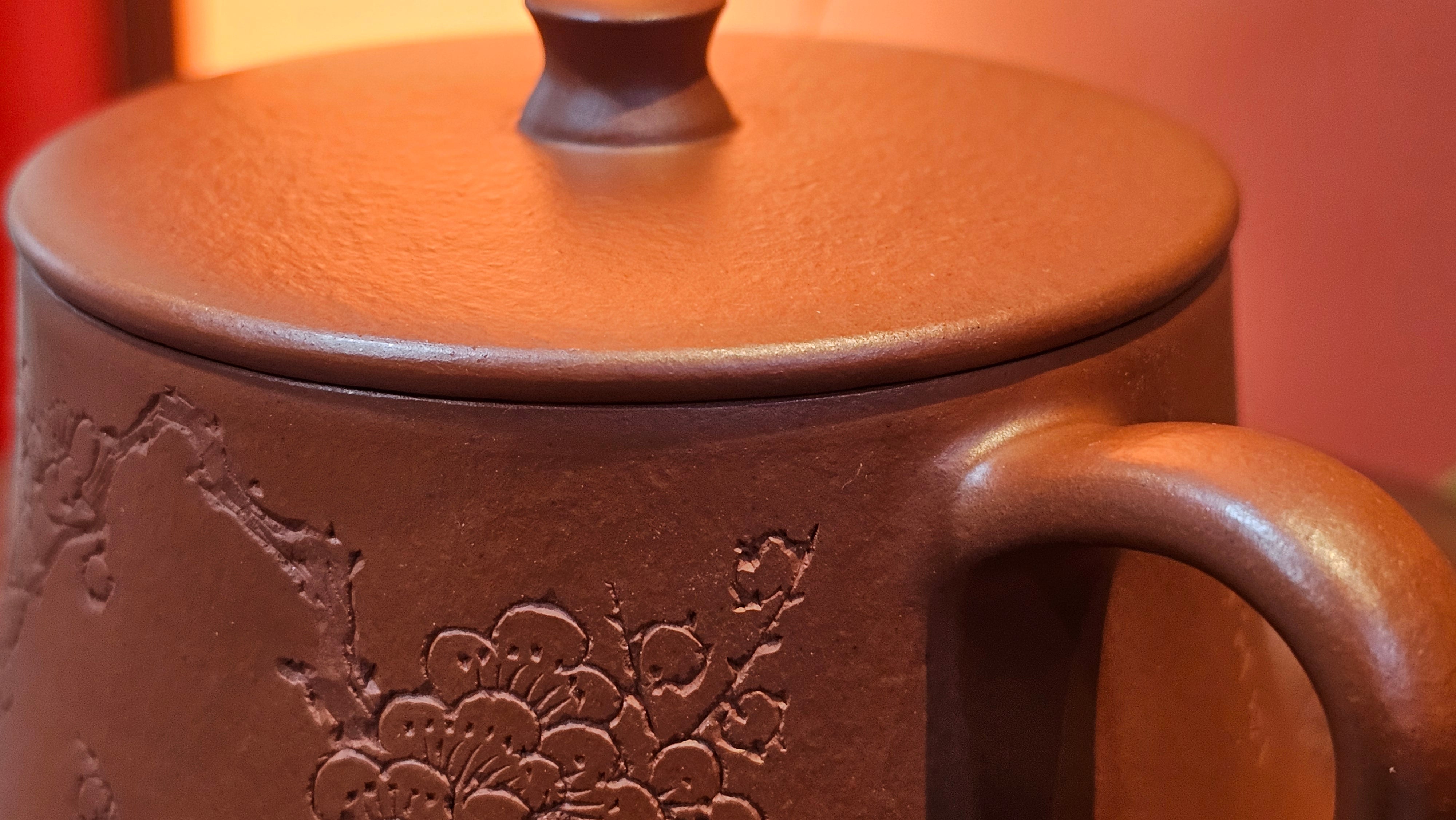 Yun Zhu 云柱 "Pillar of the Heavens", 140.6ml, Xiao Mei Yao Zhu Ni 小煤窑朱泥, by our Collaborative Craftsman Wang Hui 王慧 ~ "梅开五福" and Plum Blossoms Engraving by Craftsman Yi De Shu 一德书 ~ Congratulations to Mr M.S.! 1646hrs 6th August 2025, Southbury, CT!