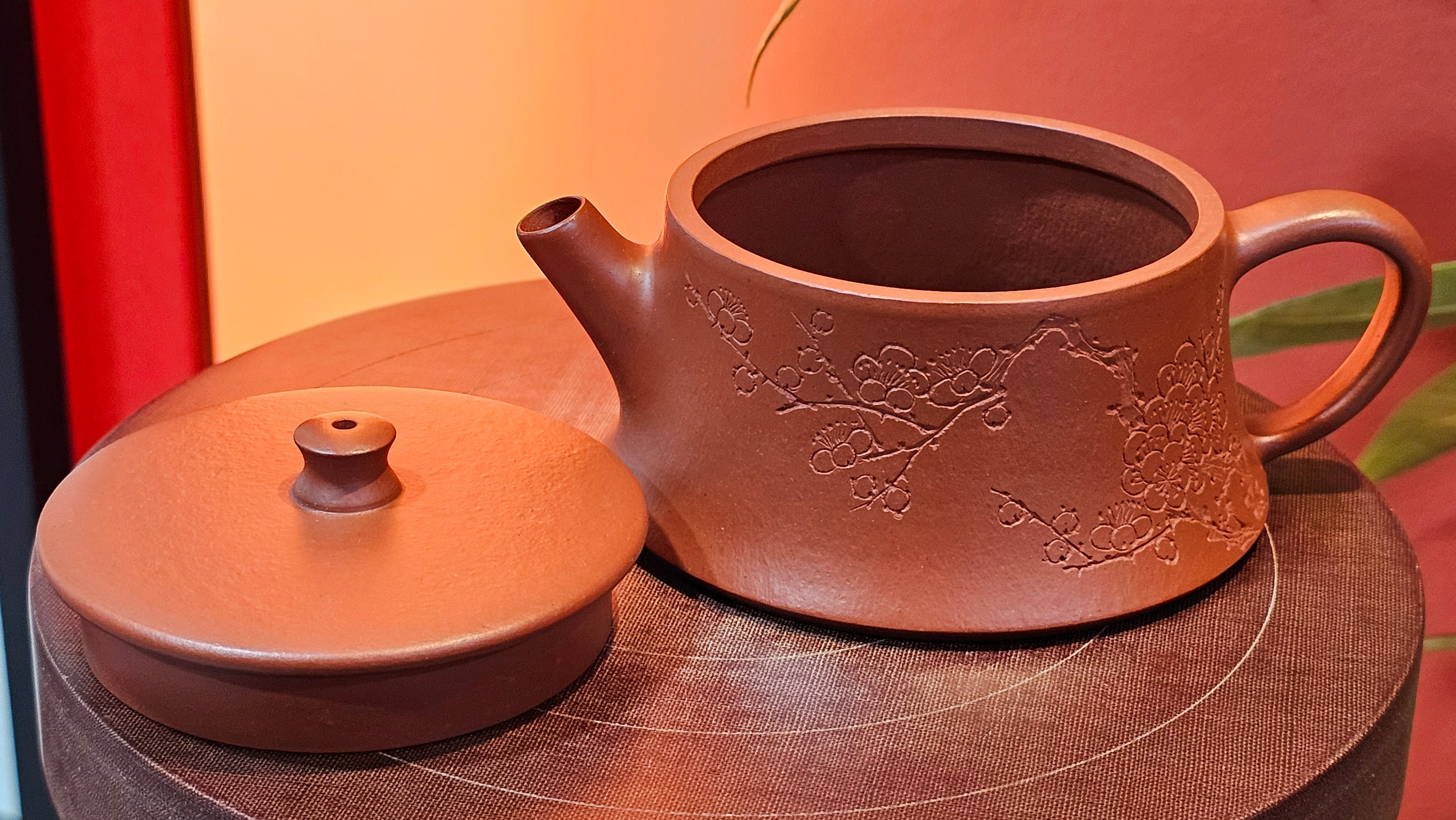 Yun Zhu 云柱 "Pillar of the Heavens", 140.6ml, Xiao Mei Yao Zhu Ni 小煤窑朱泥, by our Collaborative Craftsman Wang Hui 王慧 ~ "梅开五福" and Plum Blossoms Engraving by Craftsman Yi De Shu 一德书 ~ Congratulations to Mr M.S.! 1646hrs 6th August 2025, Southbury, CT!