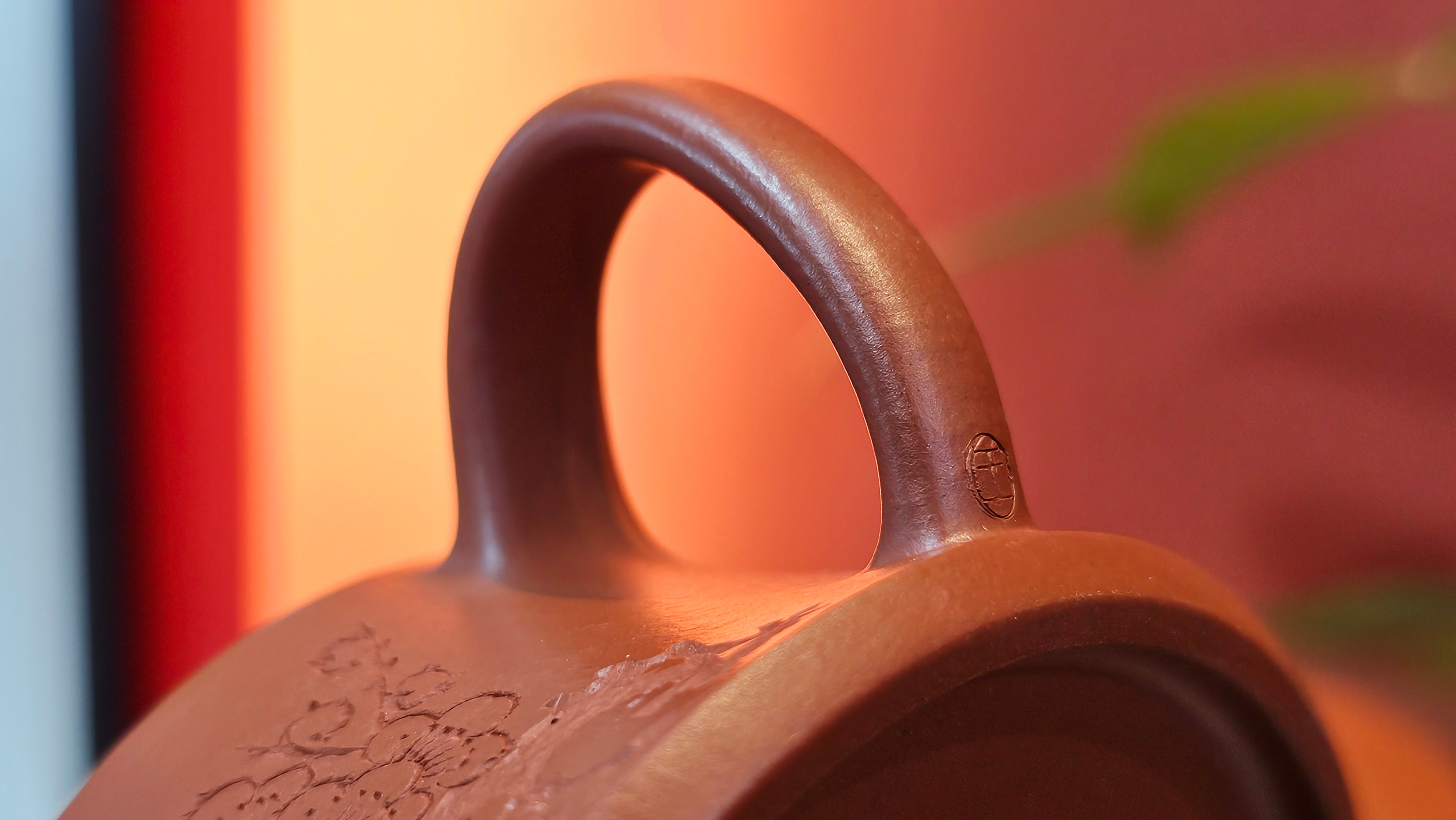 Yun Zhu 云柱 "Pillar of the Heavens", 140.6ml, Xiao Mei Yao Zhu Ni 小煤窑朱泥, by our Collaborative Craftsman Wang Hui 王慧 ~ "梅开五福" and Plum Blossoms Engraving by Craftsman Yi De Shu 一德书 ~ Congratulations to Mr M.S.! 1646hrs 6th August 2025, Southbury, CT!