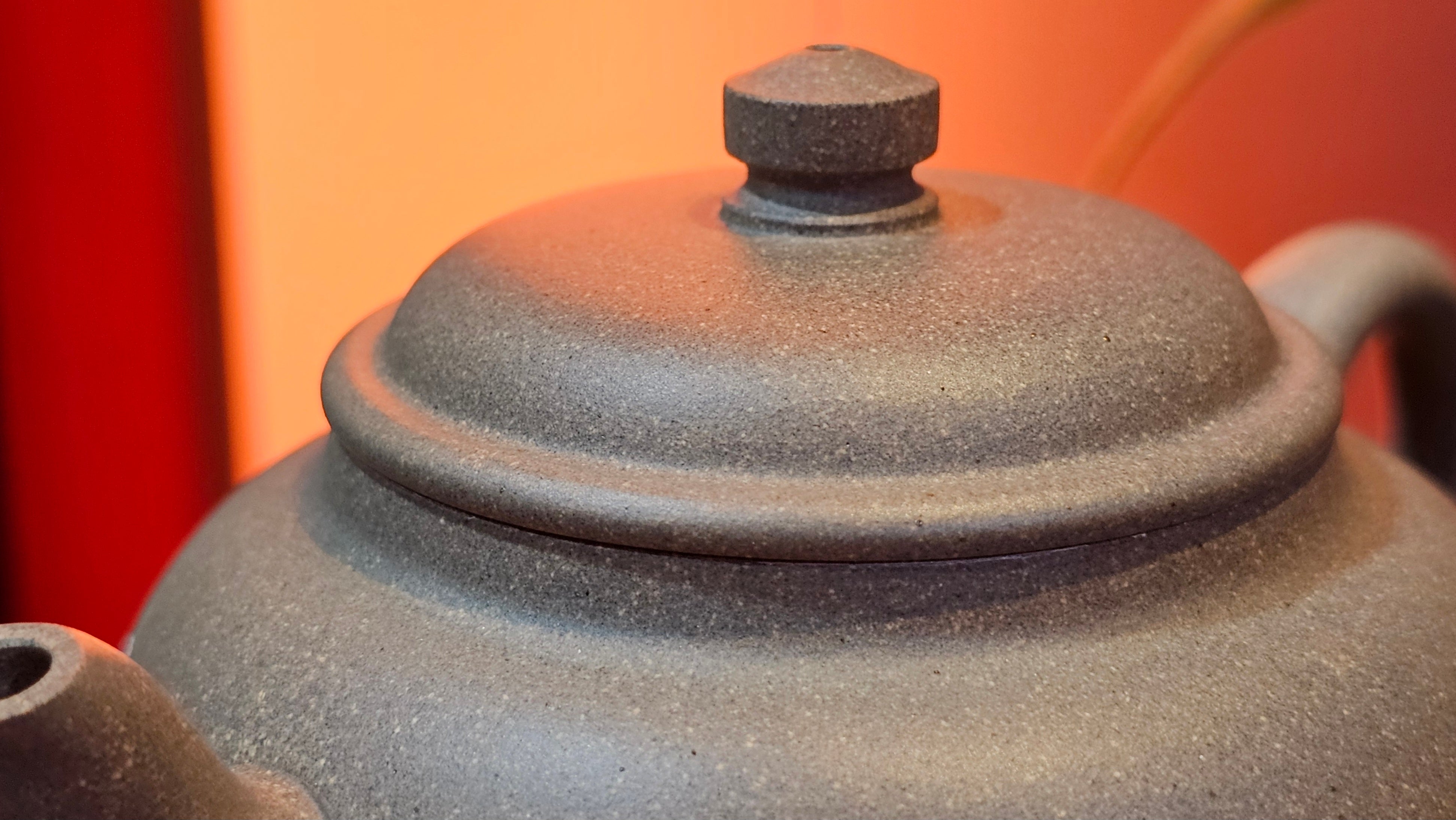 Wu Nian Hu《无念壶》, 162.8ml, Qing Hui Duan 青灰段泥, by our Craftsman Zhang Huan 张欢, Engraving by Craftsman Nan Shan Lao Ren 南山老人 ~ Congratulations!to Ms M.L., 0853hrs 6th August 2025, Phoenix, AZ!