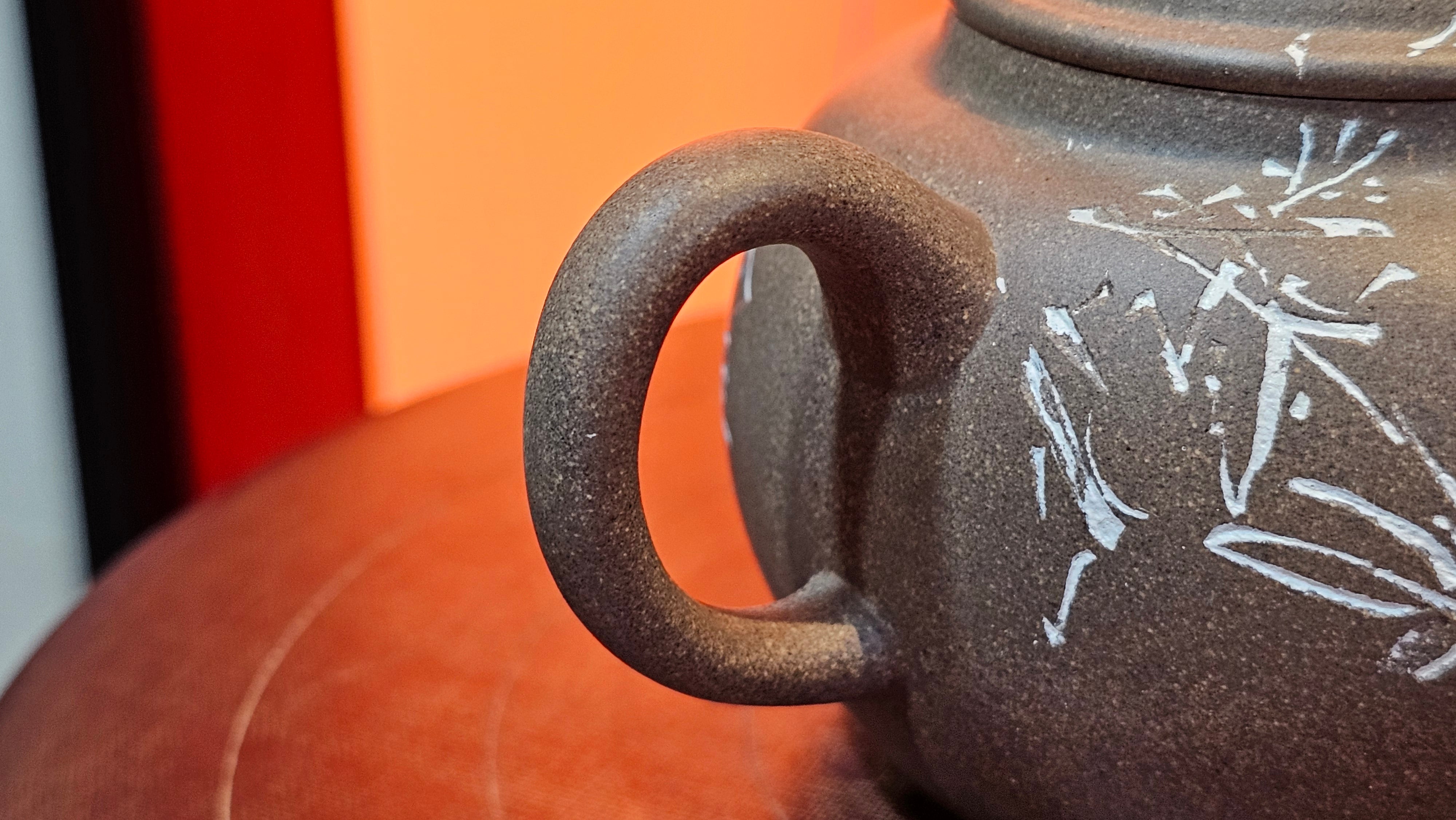 Wu Nian Hu《无念壶》, 162.8ml, Qing Hui Duan 青灰段泥, by our Craftsman Zhang Huan 张欢, Engraving by Craftsman Nan Shan Lao Ren 南山老人 ~ Congratulations!to Ms M.L., 0853hrs 6th August 2025, Phoenix, AZ!
