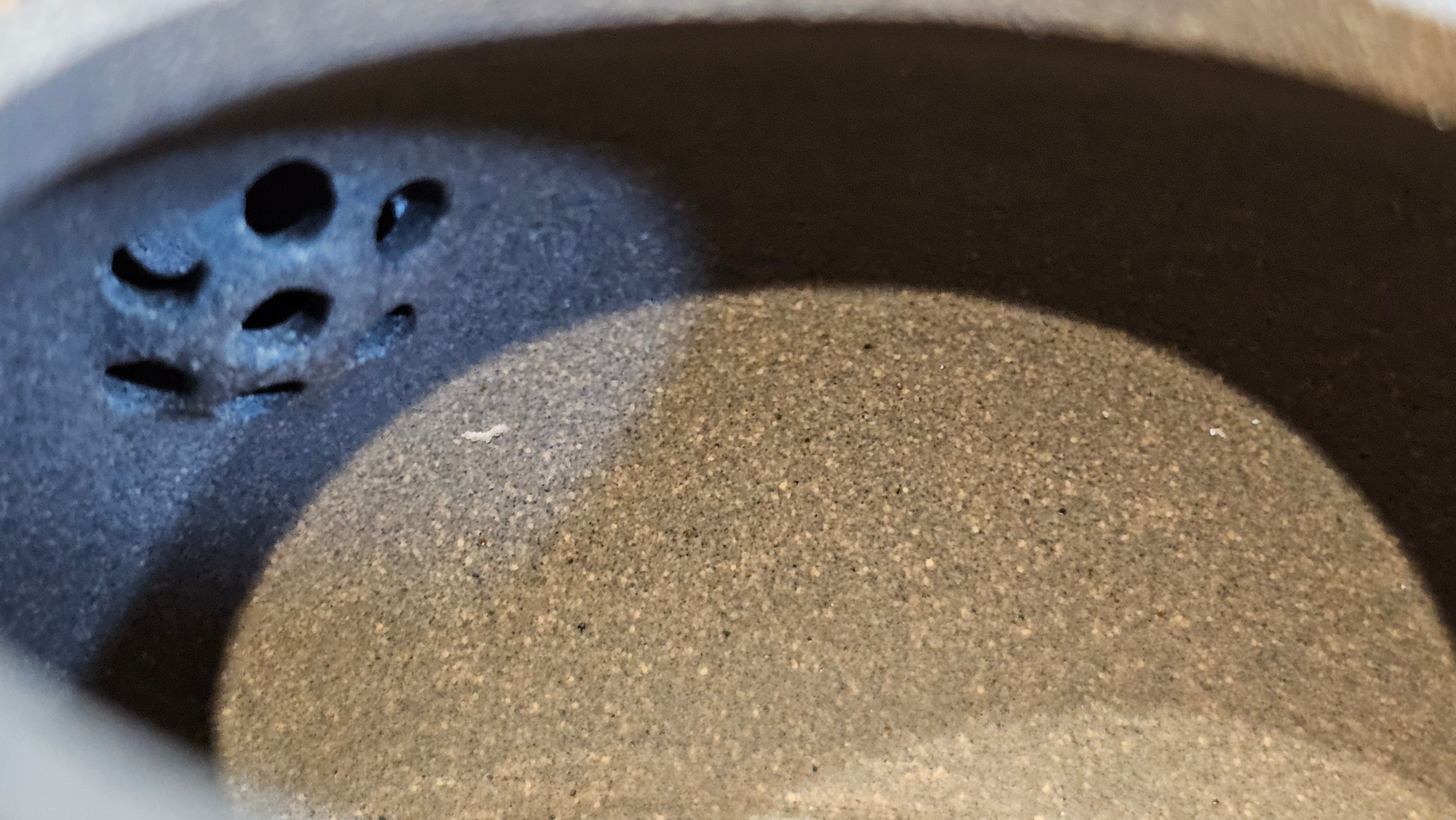 Wu Nian Hu《无念壶》, 162.8ml, Qing Hui Duan 青灰段泥, by our Craftsman Zhang Huan 张欢, Engraving by Craftsman Nan Shan Lao Ren 南山老人 ~ Congratulations!to Ms M.L., 0853hrs 6th August 2025, Phoenix, AZ!