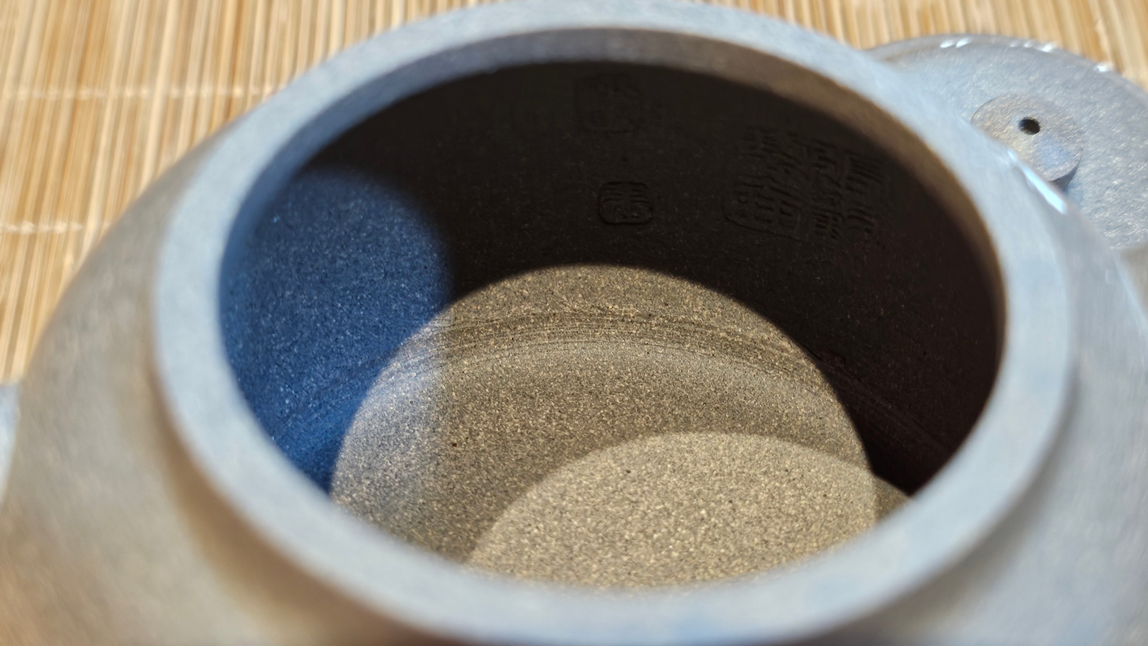 Wu Nian Hu《无念壶》, 162.8ml, Qing Hui Duan 青灰段泥, by our Craftsman Zhang Huan 张欢, Engraving by Craftsman Nan Shan Lao Ren 南山老人 ~ Congratulations!to Ms M.L., 0853hrs 6th August 2025, Phoenix, AZ!