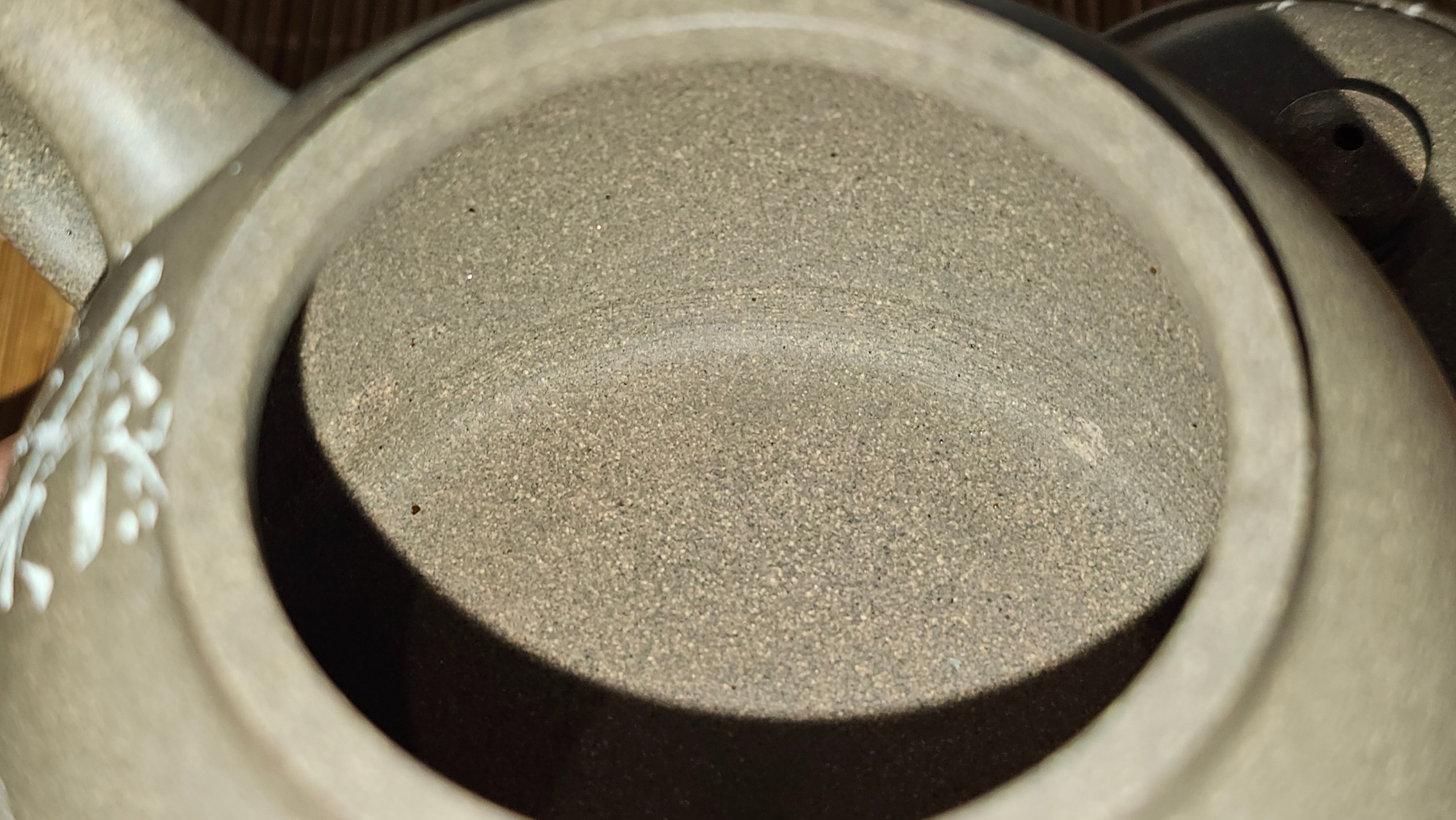 Wu Nian Hu《无念壶》, 162.8ml, Qing Hui Duan 青灰段泥, by our Craftsman Zhang Huan 张欢, Engraving by Craftsman Nan Shan Lao Ren 南山老人 ~ Congratulations!to Ms M.L., 0853hrs 6th August 2025, Phoenix, AZ!