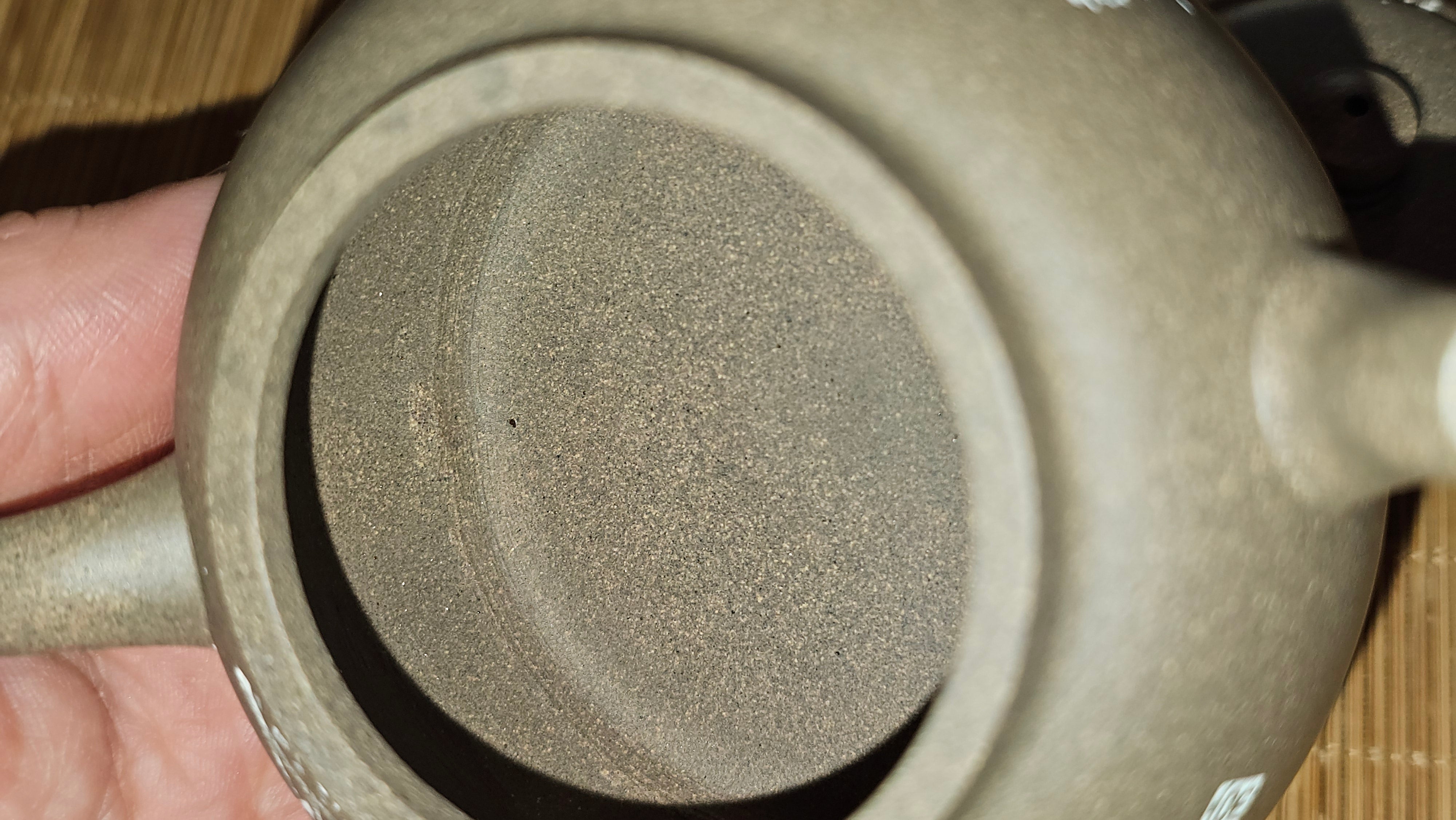 Wu Nian Hu《无念壶》, 162.8ml, Qing Hui Duan 青灰段泥, by our Craftsman Zhang Huan 张欢, Engraving by Craftsman Nan Shan Lao Ren 南山老人 ~ Congratulations!to Ms M.L., 0853hrs 6th August 2025, Phoenix, AZ!