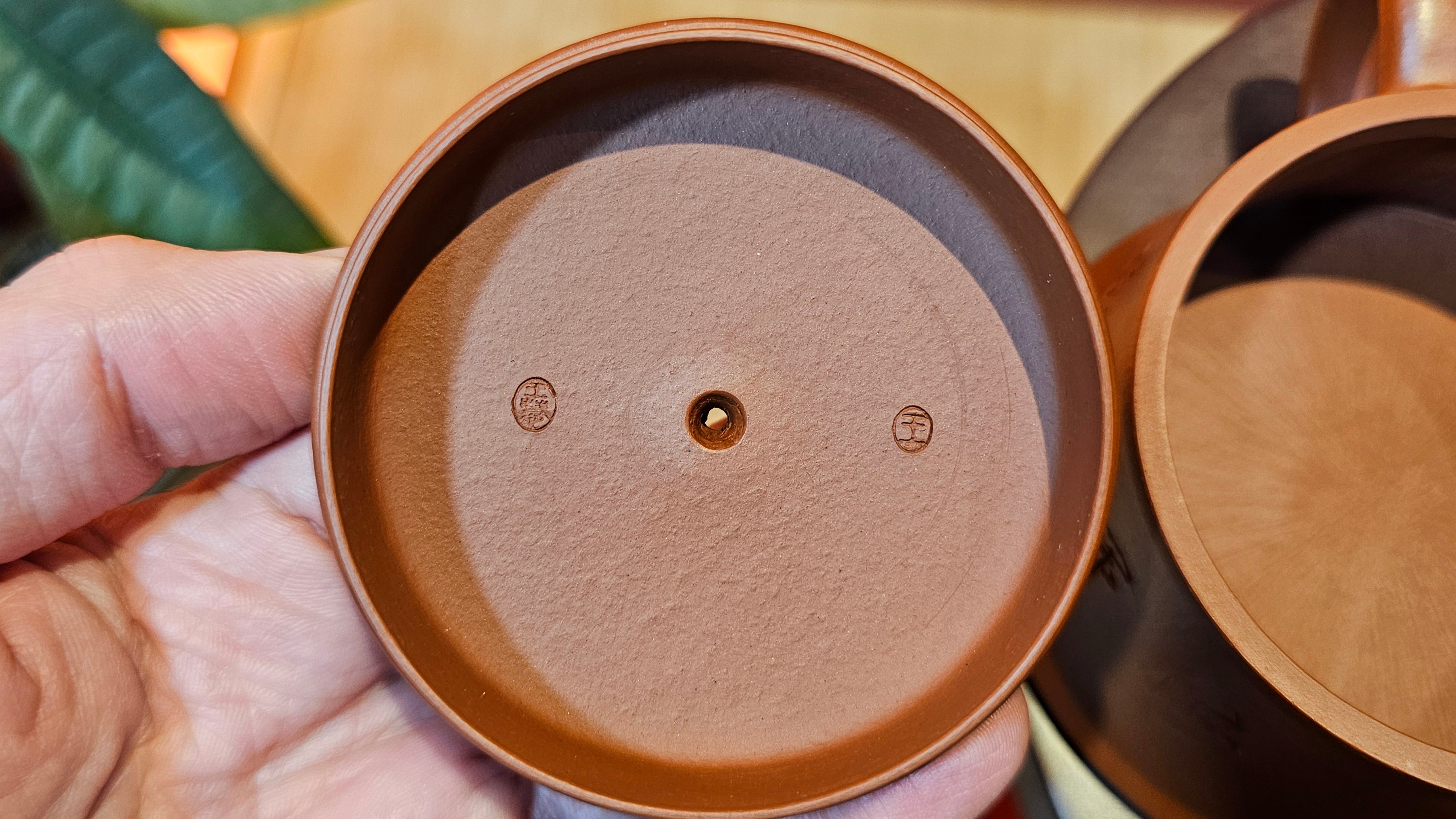 Yun Zhu 云柱 "Pillar of the Heavens", 140.6ml, Xiao Mei Yao Zhu Ni 小煤窑朱泥, by our Collaborative Craftsman Wang Hui 王慧 ~ "梅开五福" and Plum Blossoms Engraving by Craftsman Yi De Shu 一德书 ~ Congratulations to Mr M.S.! 1646hrs 6th August 2025, Southbury, CT!