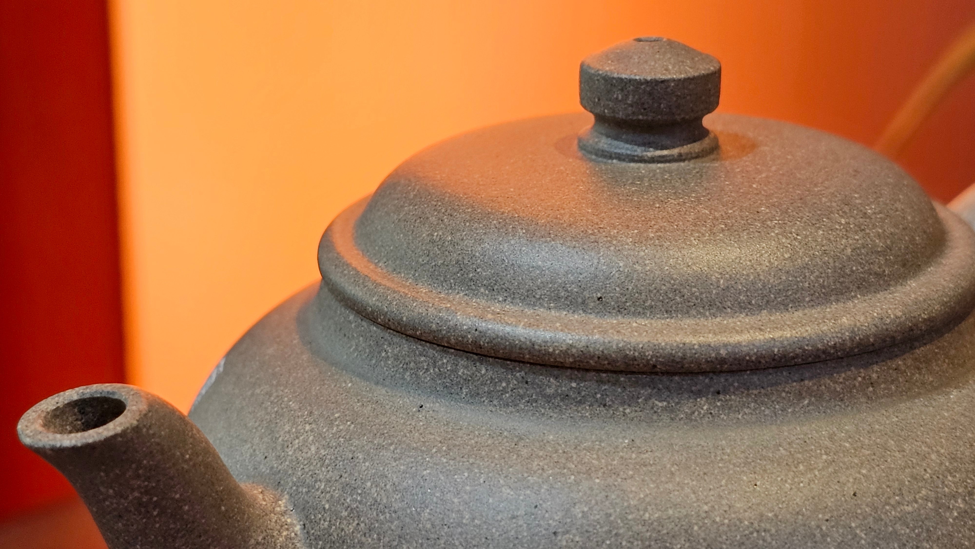 Wu Nian Hu《无念壶》, 161.6ml, Qing Hui Duan 青灰段泥, by our Craftsman Zhang Huan 张欢, Engraving by Craftsman Nan Shan Lao Ren 南山老人 ~ !Congratulations to Mr J.G.! 1041hrs 8th August 2025, Sydney, Australia🇦🇺.