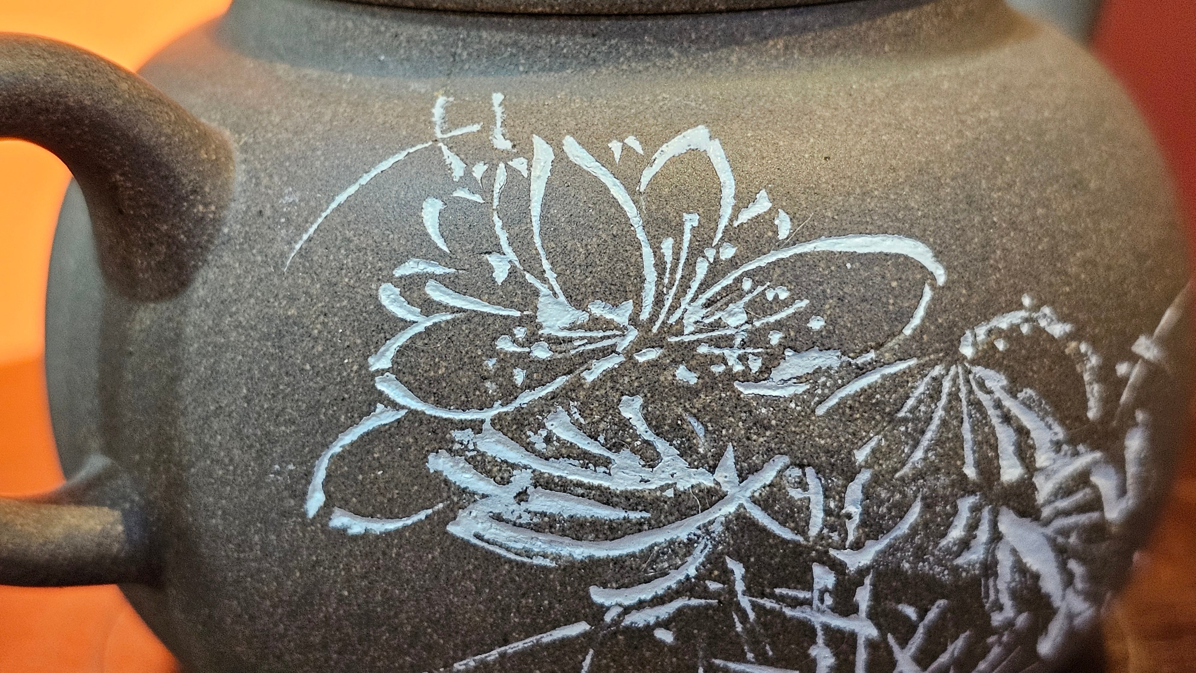 Wu Nian Hu《无念壶》, 161.6ml, Qing Hui Duan 青灰段泥, by our Craftsman Zhang Huan 张欢, Engraving by Craftsman Nan Shan Lao Ren 南山老人 ~ !Congratulations to Mr J.G.! 1041hrs 8th August 2025, Sydney, Australia🇦🇺.