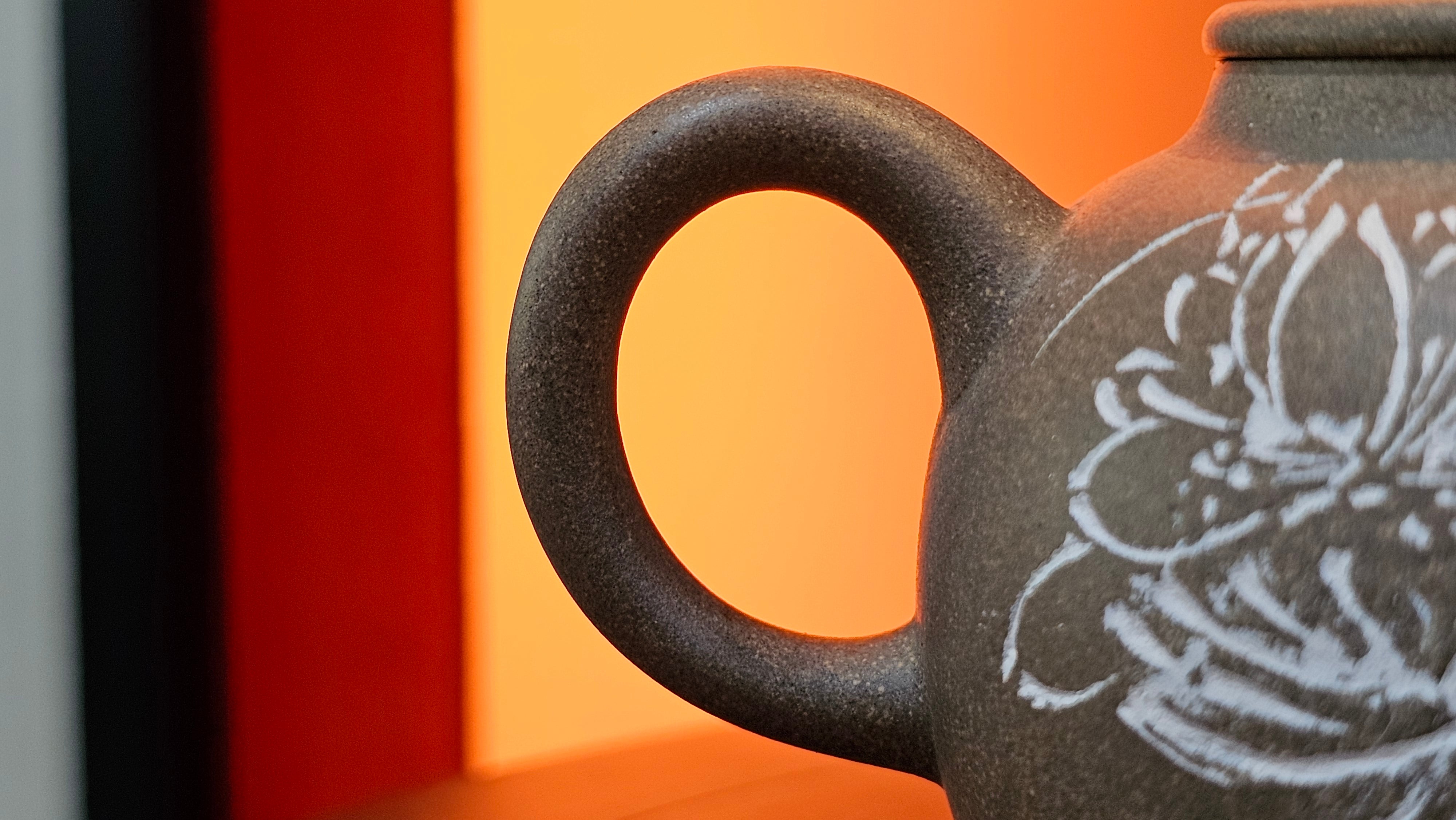 Wu Nian Hu《无念壶》, 161.6ml, Qing Hui Duan 青灰段泥, by our Craftsman Zhang Huan 张欢, Engraving by Craftsman Nan Shan Lao Ren 南山老人 ~ !Congratulations to Mr J.G.! 1041hrs 8th August 2025, Sydney, Australia🇦🇺.