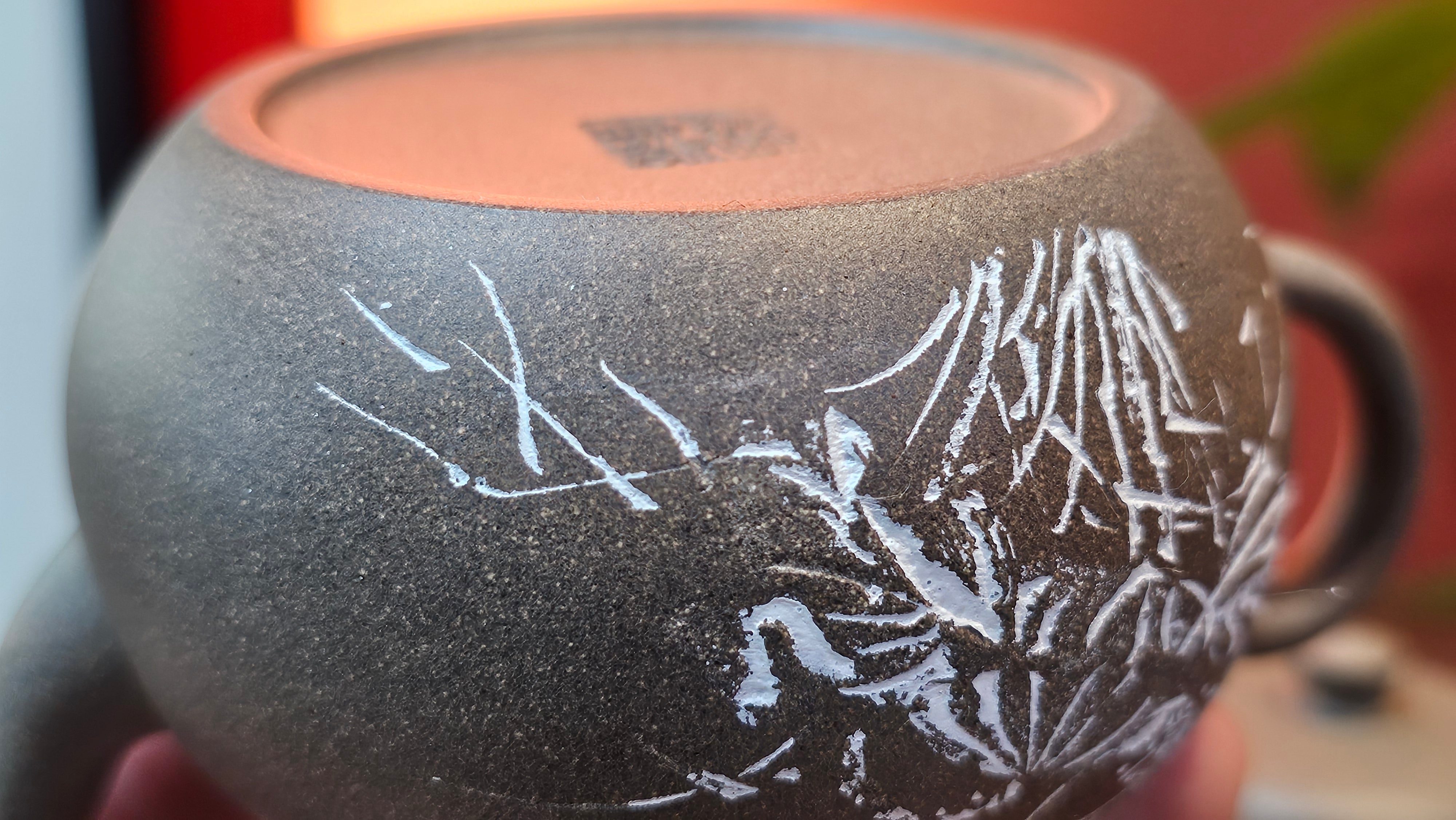 Wu Nian Hu《无念壶》, 161.6ml, Qing Hui Duan 青灰段泥, by our Craftsman Zhang Huan 张欢, Engraving by Craftsman Nan Shan Lao Ren 南山老人 ~ !Congratulations to Mr J.G.! 1041hrs 8th August 2025, Sydney, Australia🇦🇺.