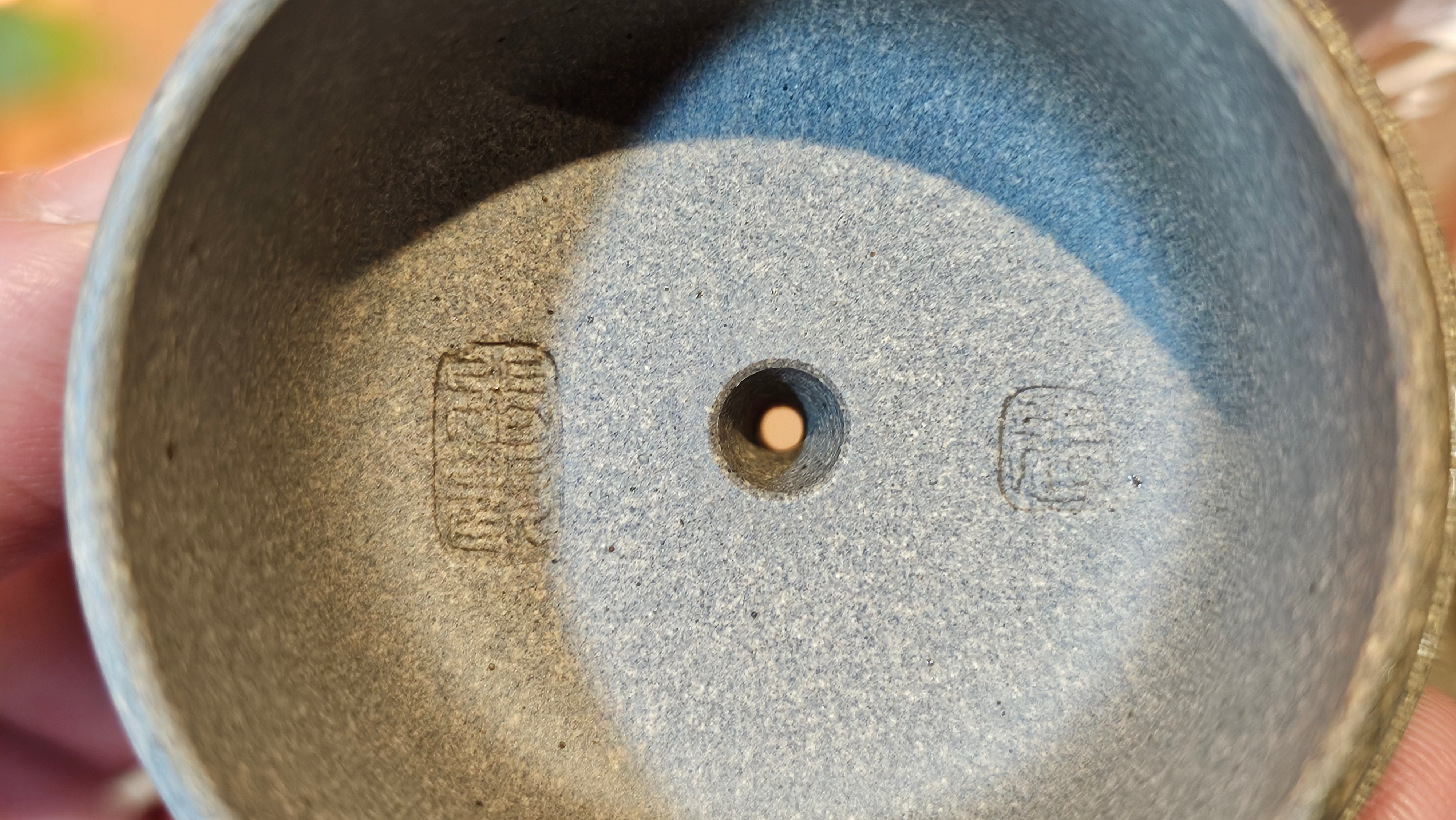 Wu Nian Hu《无念壶》, 161.6ml, Qing Hui Duan 青灰段泥, by our Craftsman Zhang Huan 张欢, Engraving by Craftsman Nan Shan Lao Ren 南山老人 ~ !Congratulations to Mr J.G.! 1041hrs 8th August 2025, Sydney, Australia🇦🇺.