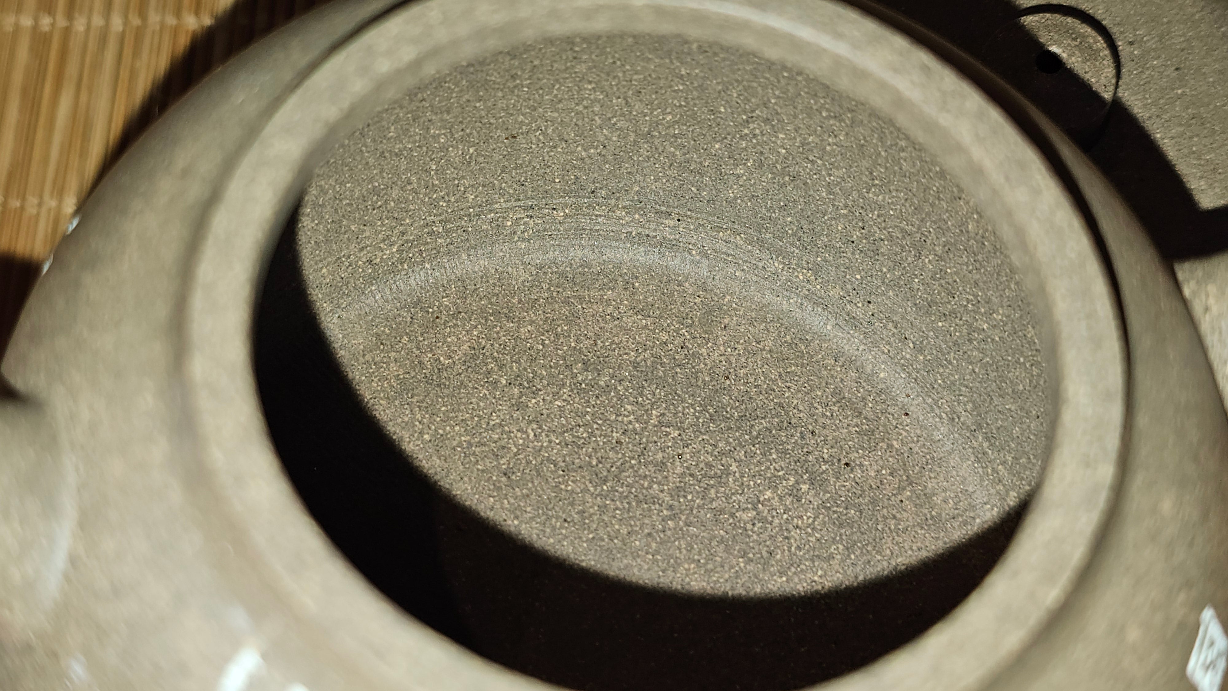 Wu Nian Hu《无念壶》, 161.6ml, Qing Hui Duan 青灰段泥, by our Craftsman Zhang Huan 张欢, Engraving by Craftsman Nan Shan Lao Ren 南山老人 ~ !Congratulations to Mr J.G.! 1041hrs 8th August 2025, Sydney, Australia🇦🇺.