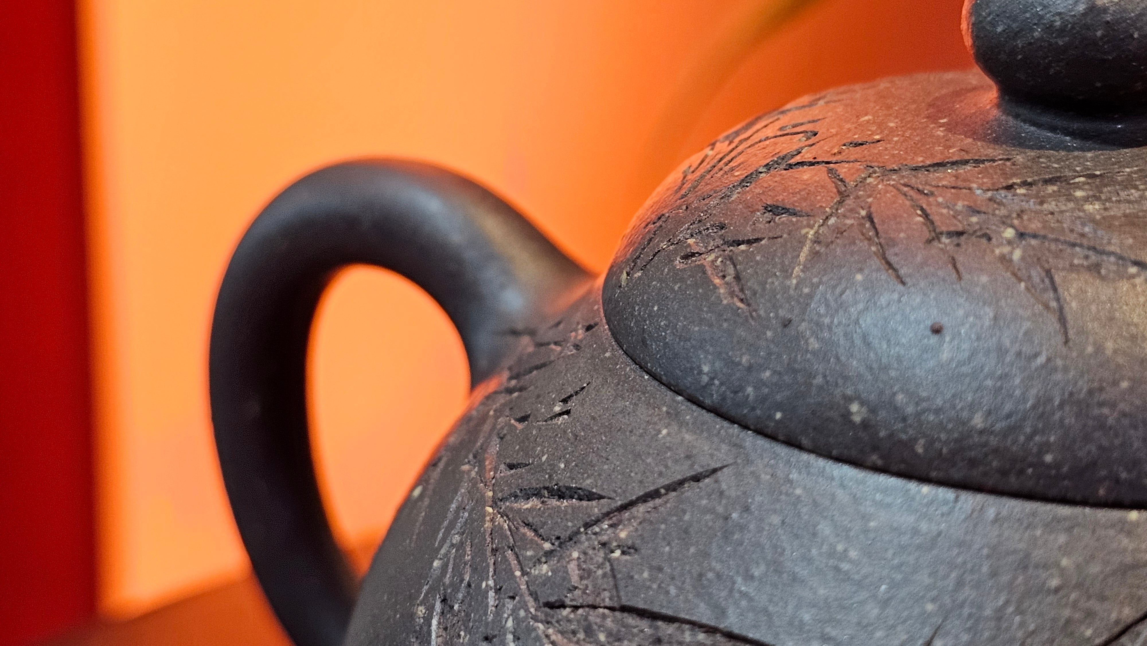 Du Zhi Hu《笃志壶》, 171.9ml, Hei Zi Ni 黑紫泥, by our Craftsman Zhang Huan 张欢, Calligraphy and Bamboo Engraving by Craftsman Yi Cheng 逸成 ~ !Congratulations to Ms M.L.!!1011hrs 8th August 2025, Phoenix, AZ!