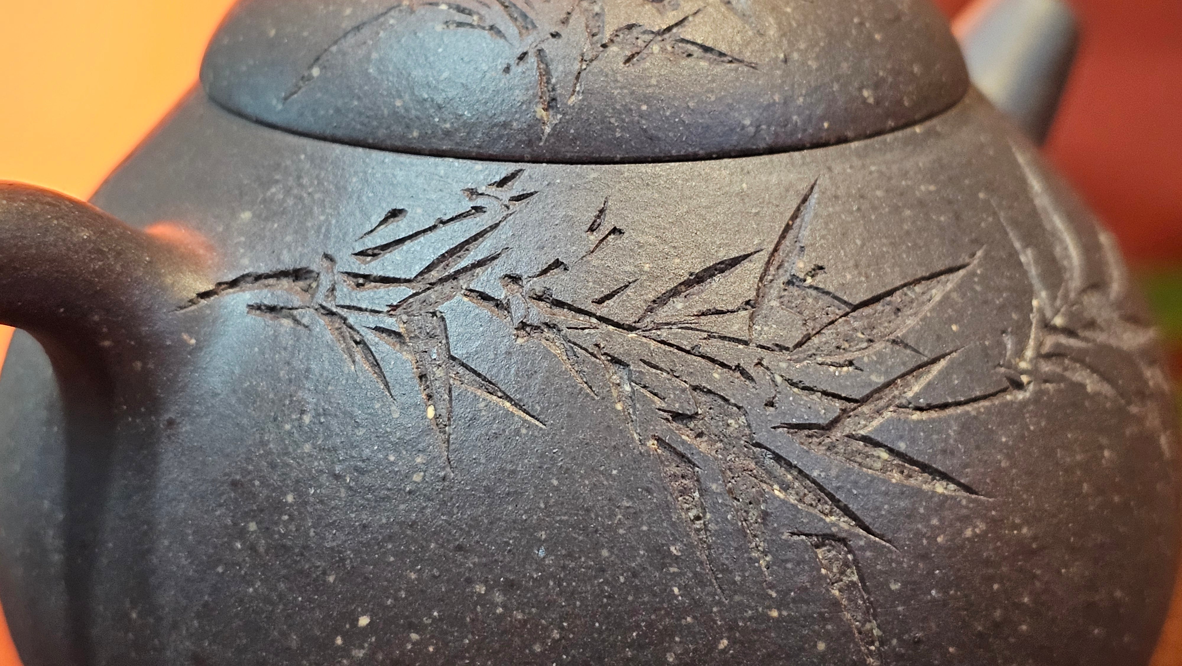 Du Zhi Hu《笃志壶》, 171.9ml, Hei Zi Ni 黑紫泥, by our Craftsman Zhang Huan 张欢, Calligraphy and Bamboo Engraving by Craftsman Yi Cheng 逸成 ~ !Congratulations to Ms M.L.!!1011hrs 8th August 2025, Phoenix, AZ!