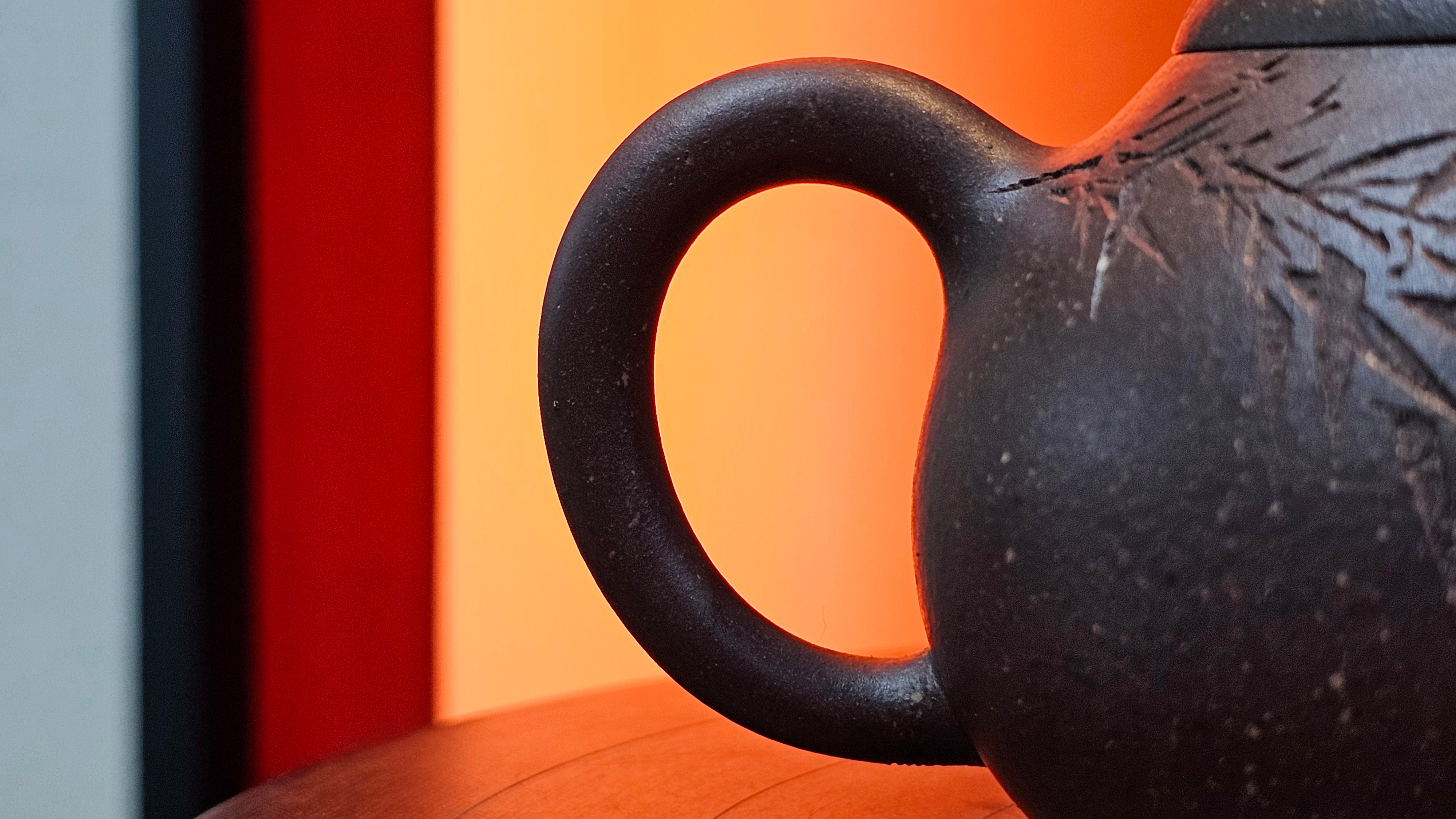 Du Zhi Hu《笃志壶》, 171.9ml, Hei Zi Ni 黑紫泥, by our Craftsman Zhang Huan 张欢, Calligraphy and Bamboo Engraving by Craftsman Yi Cheng 逸成 ~ !Congratulations to Ms M.L.!!1011hrs 8th August 2025, Phoenix, AZ!