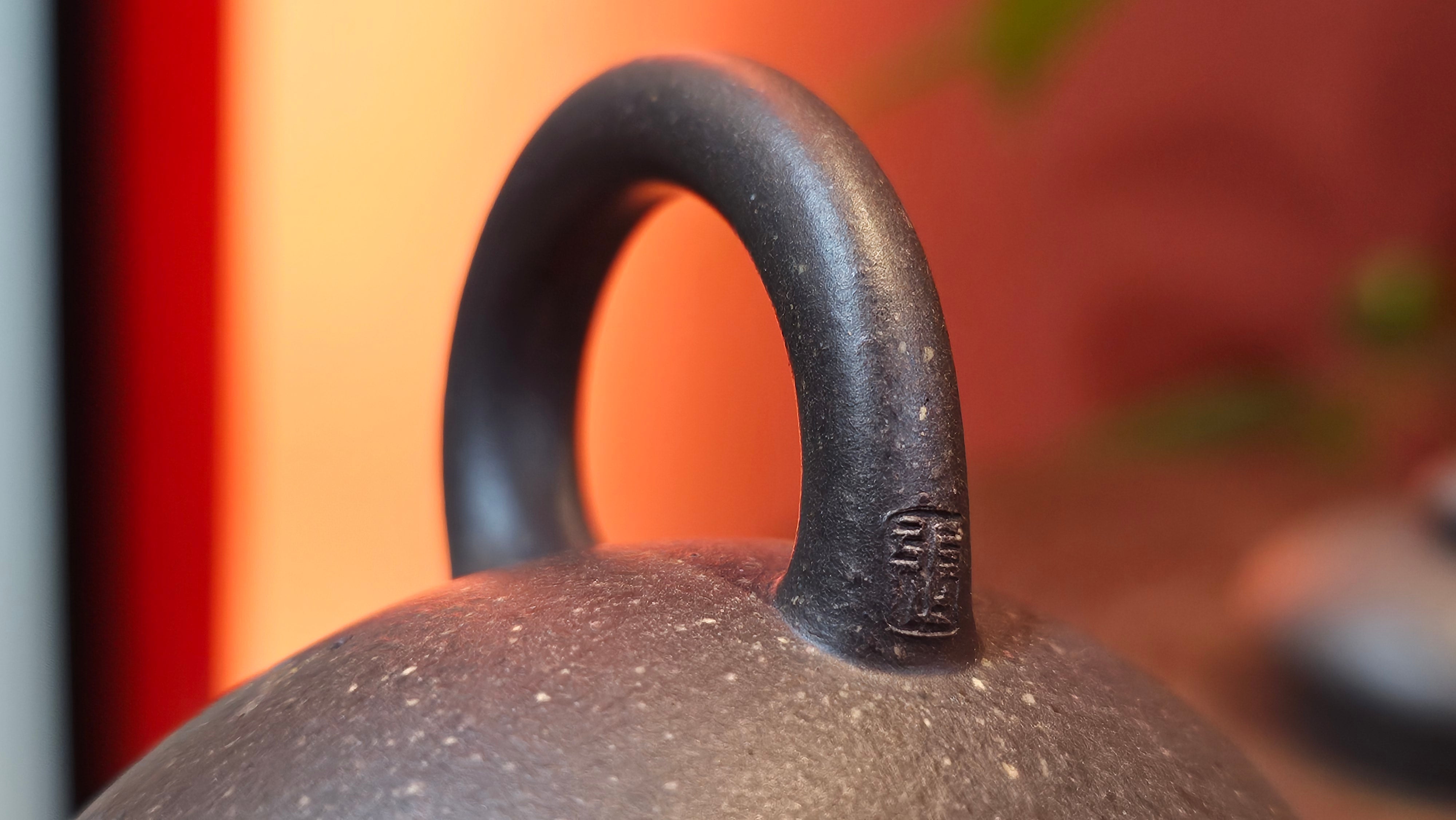 Du Zhi Hu《笃志壶》, 173.8ml, Hei Zi Ni 黑紫泥, by our Craftsman Zhang Huan 张欢, Calligraphy and Bamboo Engraving by Craftsman Yi Cheng 逸成 ~ Congratulations!to Ms A.R.! 1927hrs 8th August 2025! Ipswich, England🇬🇧.