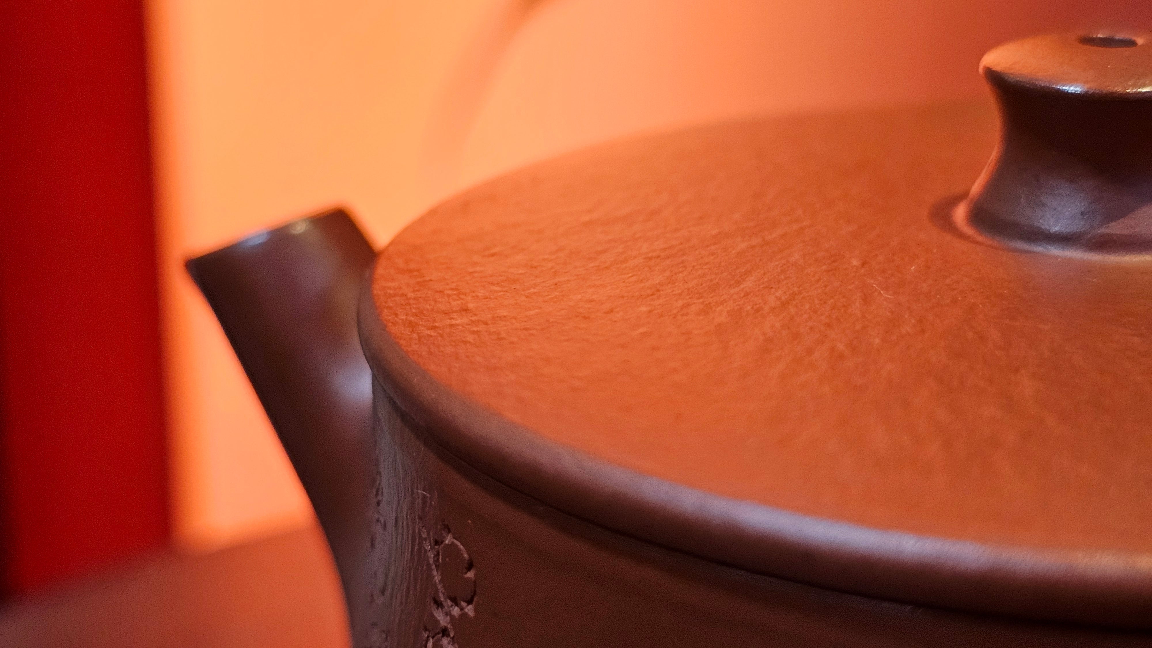 Yun Zhu 云柱 "Pillar of the Heavens", 138.1ml, Xiao Mei Yao Zhu Ni, by our Collaborative Craftsman Wang Hui 王慧 ~ "梅开五福" and Plum Blossoms Engraving by Craftsman Yi De Shu 一德书 ~ Congratulations to!Tea Sommr A.M., 1238hrs 16th August 2025, Padua, Italy🇮🇹!