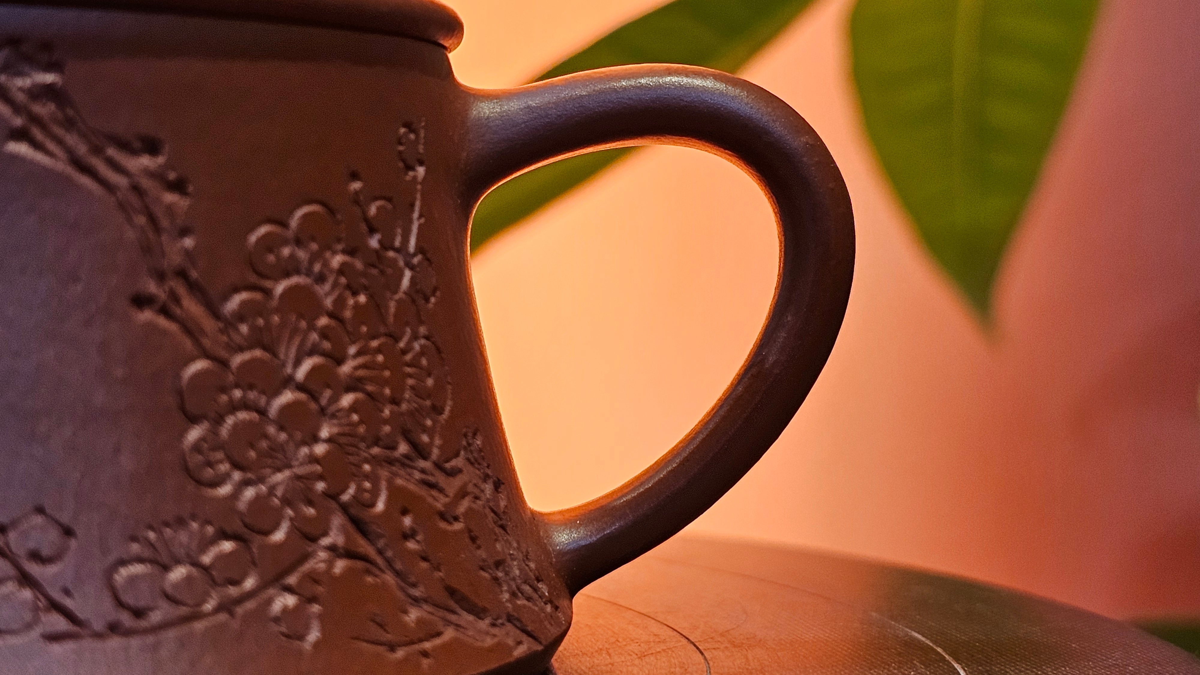 Yun Zhu 云柱 "Pillar of the Heavens", 138.1ml, Xiao Mei Yao Zhu Ni, by our Collaborative Craftsman Wang Hui 王慧 ~ "梅开五福" and Plum Blossoms Engraving by Craftsman Yi De Shu 一德书 ~ Congratulations to!Tea Sommr A.M., 1238hrs 16th August 2025, Padua, Italy🇮🇹!