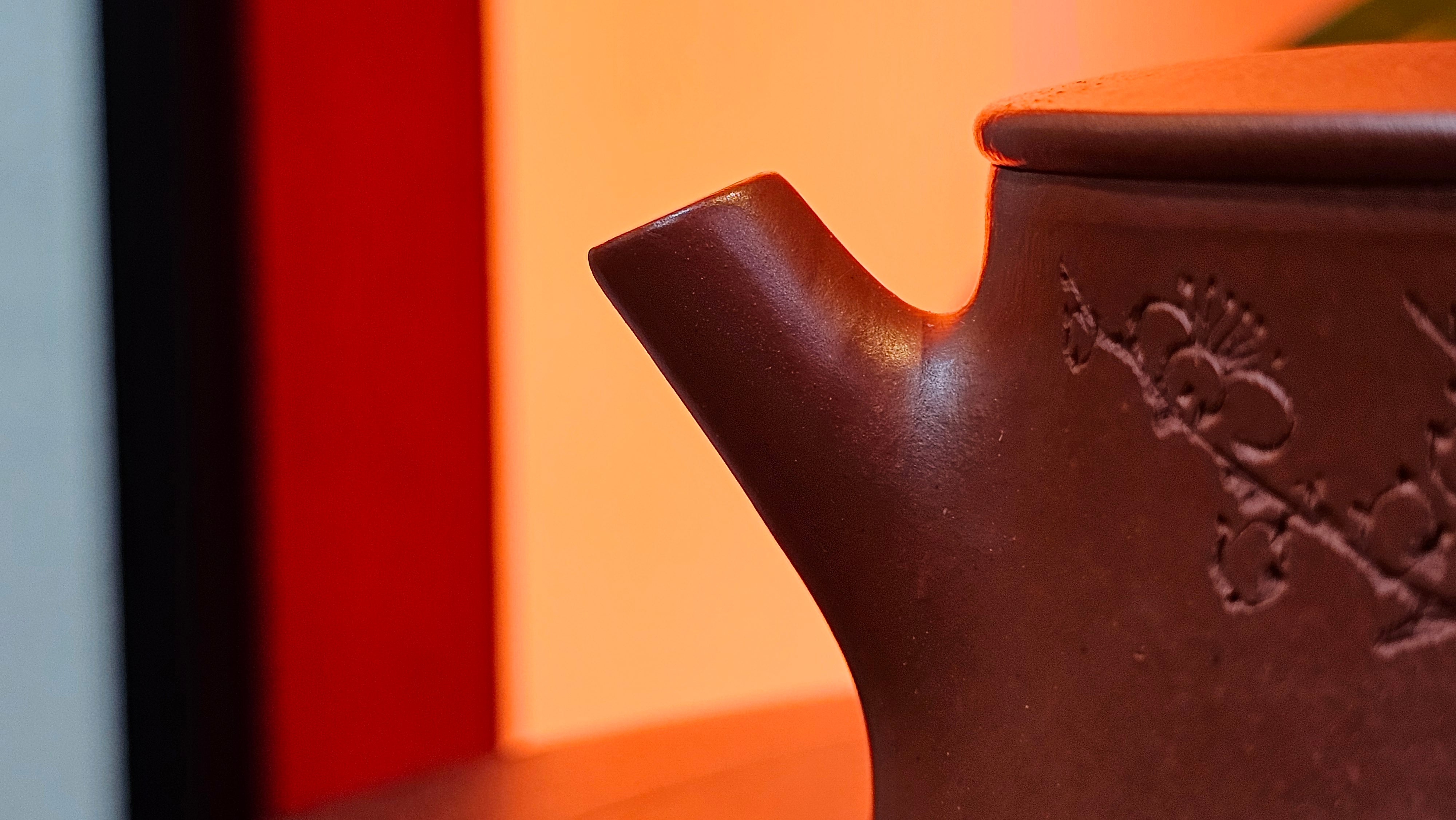 Yun Zhu 云柱 "Pillar of the Heavens", 138.1ml, Xiao Mei Yao Zhu Ni, by our Collaborative Craftsman Wang Hui 王慧 ~ "梅开五福" and Plum Blossoms Engraving by Craftsman Yi De Shu 一德书 ~ Congratulations to!Tea Sommr A.M., 1238hrs 16th August 2025, Padua, Italy🇮🇹!