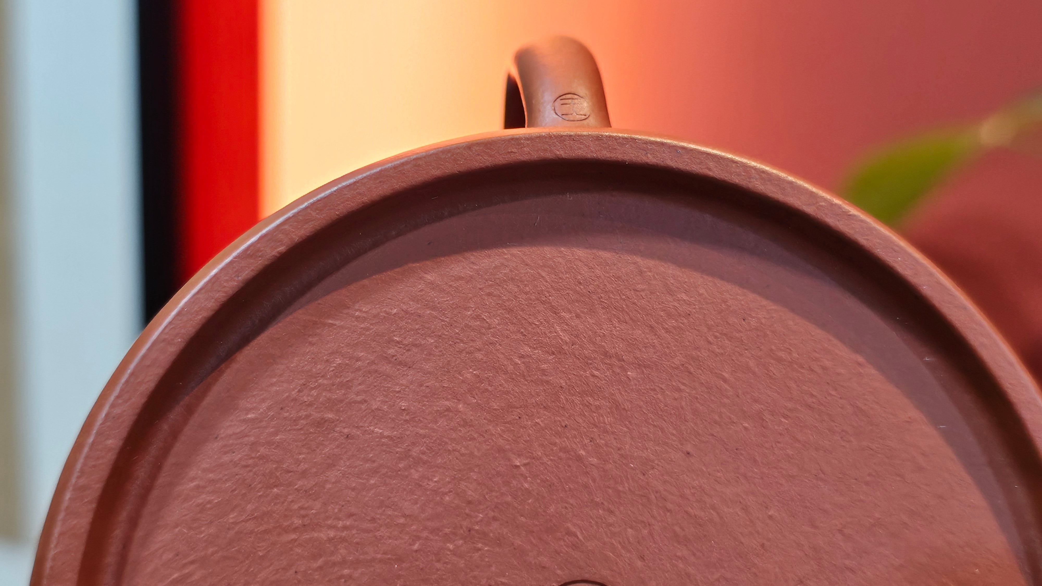 Yun Zhu 云柱 "Pillar of the Heavens", 138.1ml, Xiao Mei Yao Zhu Ni, by our Collaborative Craftsman Wang Hui 王慧 ~ "梅开五福" and Plum Blossoms Engraving by Craftsman Yi De Shu 一德书 ~ Congratulations to!Tea Sommr A.M., 1238hrs 16th August 2025, Padua, Italy🇮🇹!