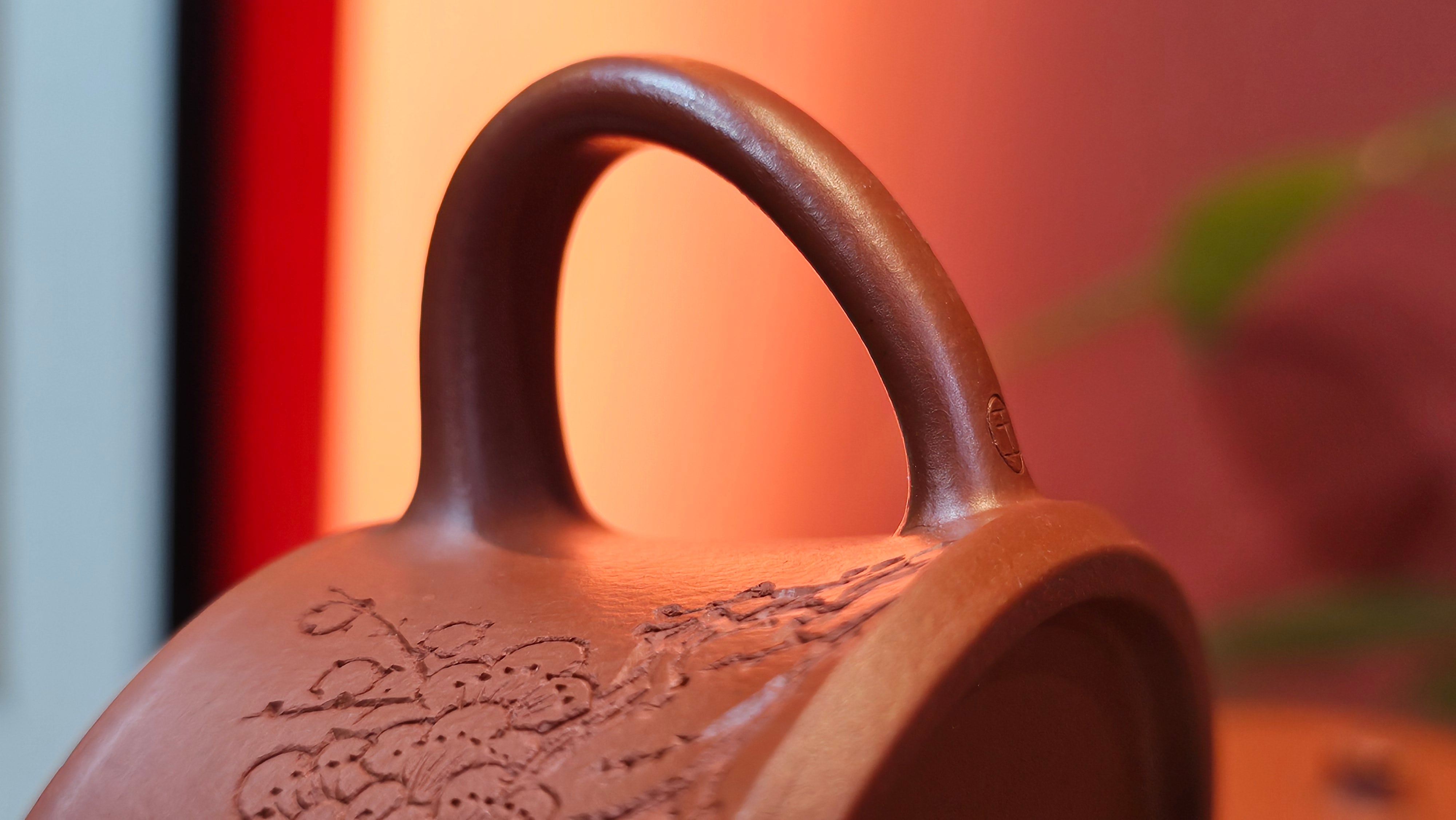 Yun Zhu 云柱 "Pillar of the Heavens", 138.1ml, Xiao Mei Yao Zhu Ni, by our Collaborative Craftsman Wang Hui 王慧 ~ "梅开五福" and Plum Blossoms Engraving by Craftsman Yi De Shu 一德书 ~ Congratulations to!Tea Sommr A.M., 1238hrs 16th August 2025, Padua, Italy🇮🇹!