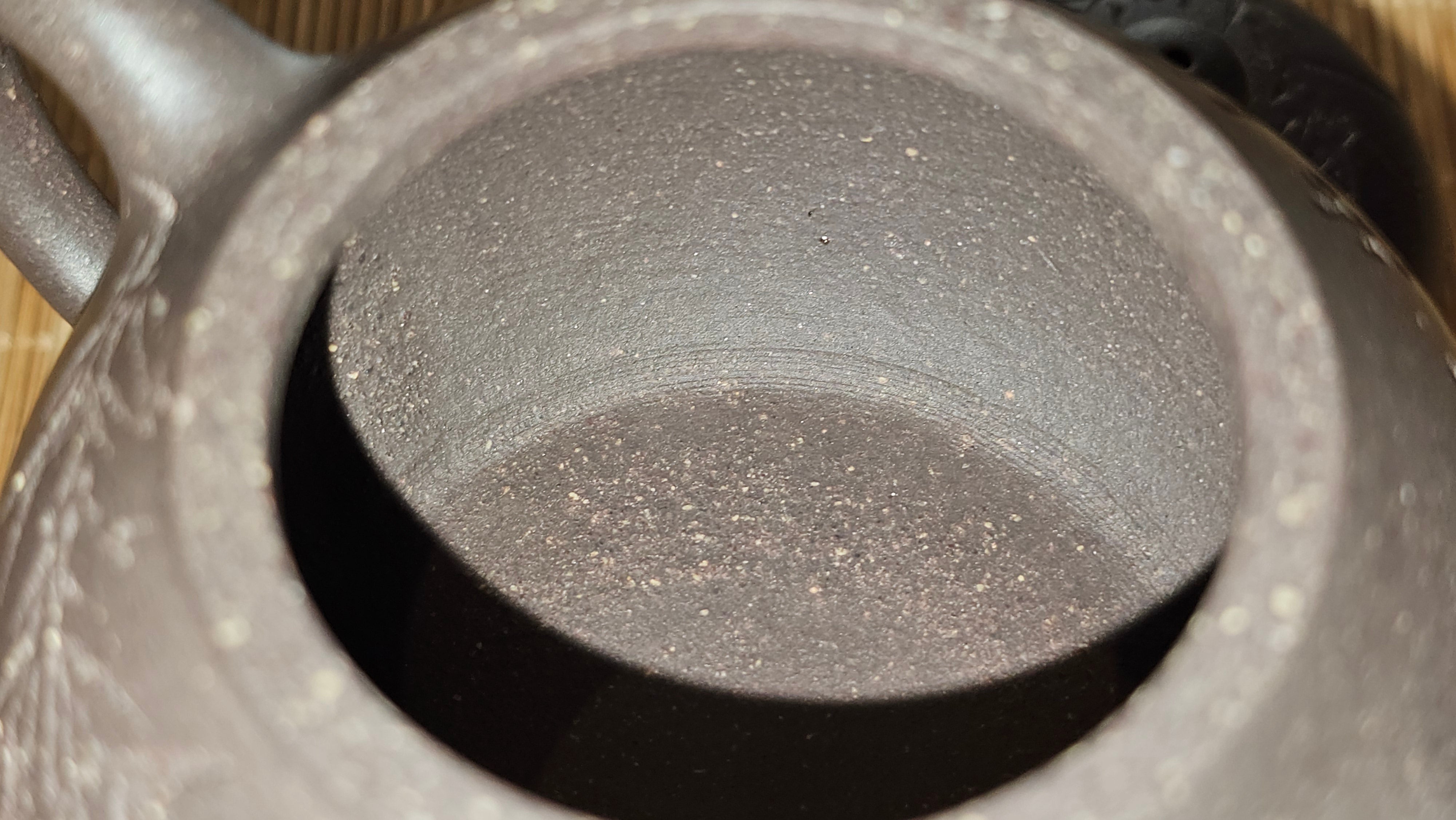 Du Zhi Hu《笃志壶》, 171.9ml, Hei Zi Ni 黑紫泥, by our Craftsman Zhang Huan 张欢, Calligraphy and Bamboo Engraving by Craftsman Yi Cheng 逸成 ~ !Congratulations to Ms M.L.!!1011hrs 8th August 2025, Phoenix, AZ!