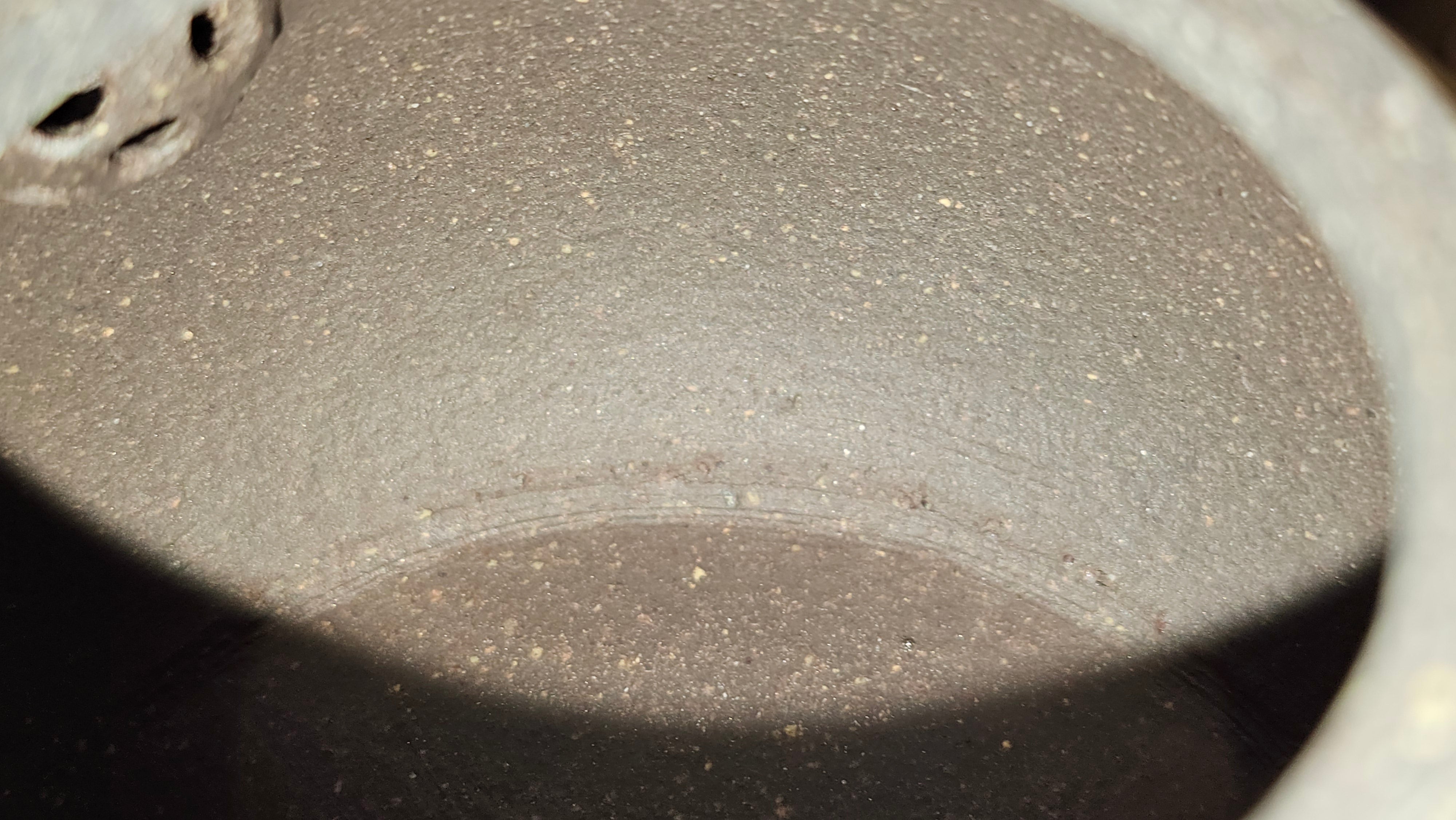 Du Zhi Hu《笃志壶》, 173.8ml, Hei Zi Ni 黑紫泥, by our Craftsman Zhang Huan 张欢, Calligraphy and Bamboo Engraving by Craftsman Yi Cheng 逸成 ~ Congratulations!to Ms A.R.! 1927hrs 8th August 2025! Ipswich, England🇬🇧.