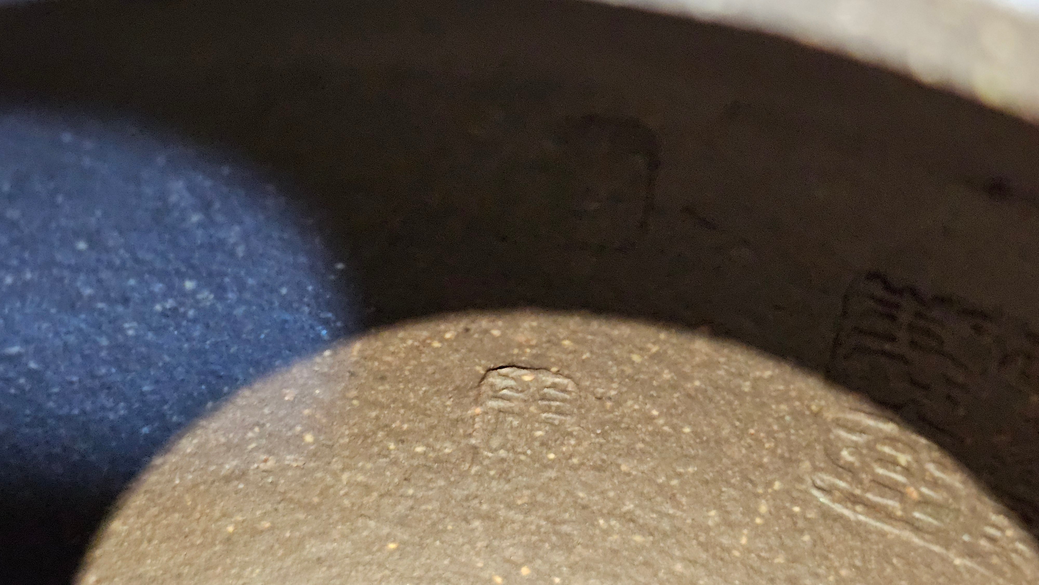 Du Zhi Hu《笃志壶》, 173.8ml, Hei Zi Ni 黑紫泥, by our Craftsman Zhang Huan 张欢, Calligraphy and Bamboo Engraving by Craftsman Yi Cheng 逸成 ~ Congratulations!to Ms A.R.! 1927hrs 8th August 2025! Ipswich, England🇬🇧.