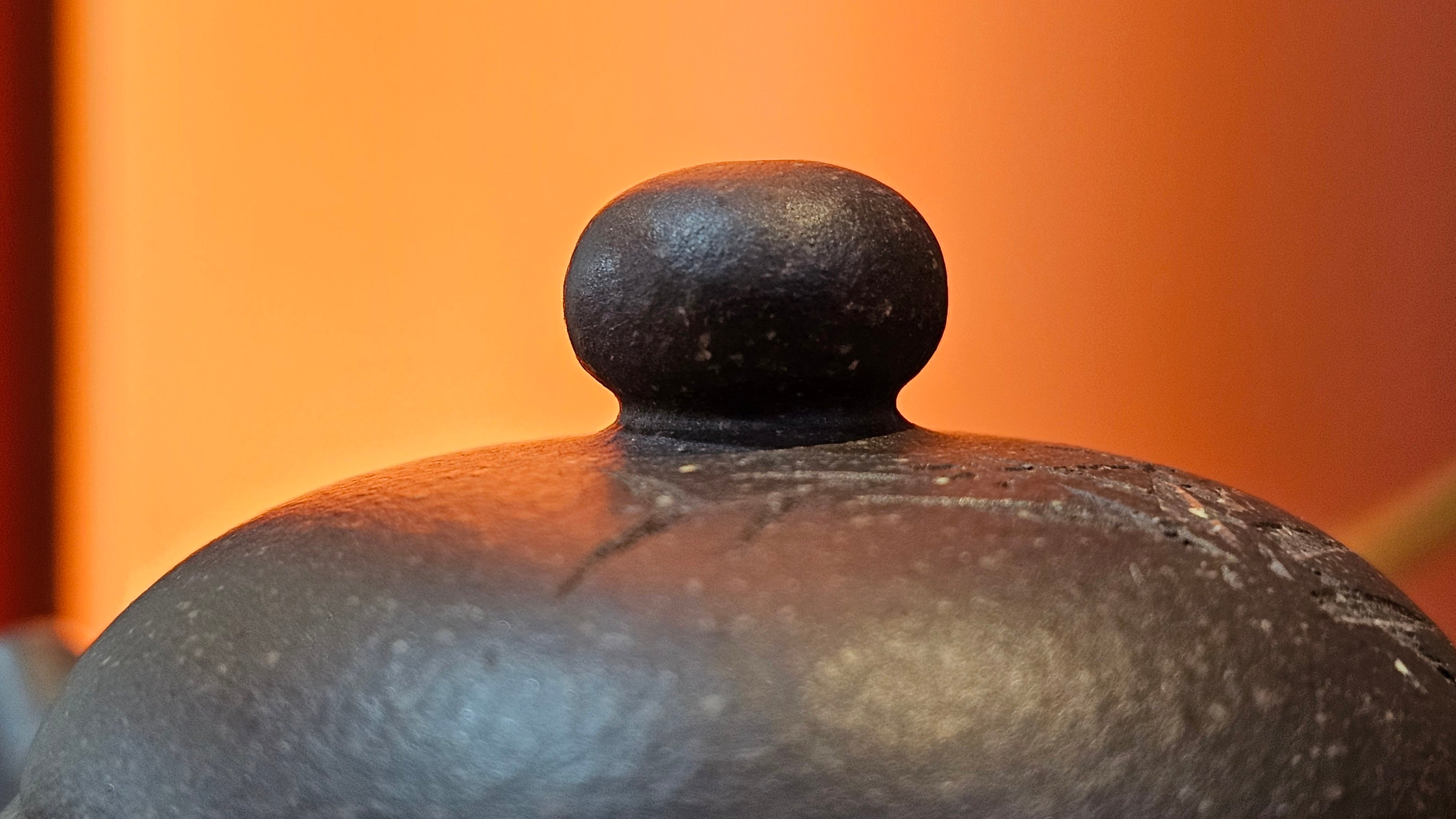 Du Zhi Hu《笃志壶》, 174.6ml, Hei Zi Ni 黑紫泥, by our Craftsman Zhang Huan 张欢, Calligraphy and Bamboo Engraving by Craftsman Yi Cheng 逸成 ~ Congratulations to Mr T.N.! 2229hrs 8th August 2025, Mississauga, Canada🇨🇦!